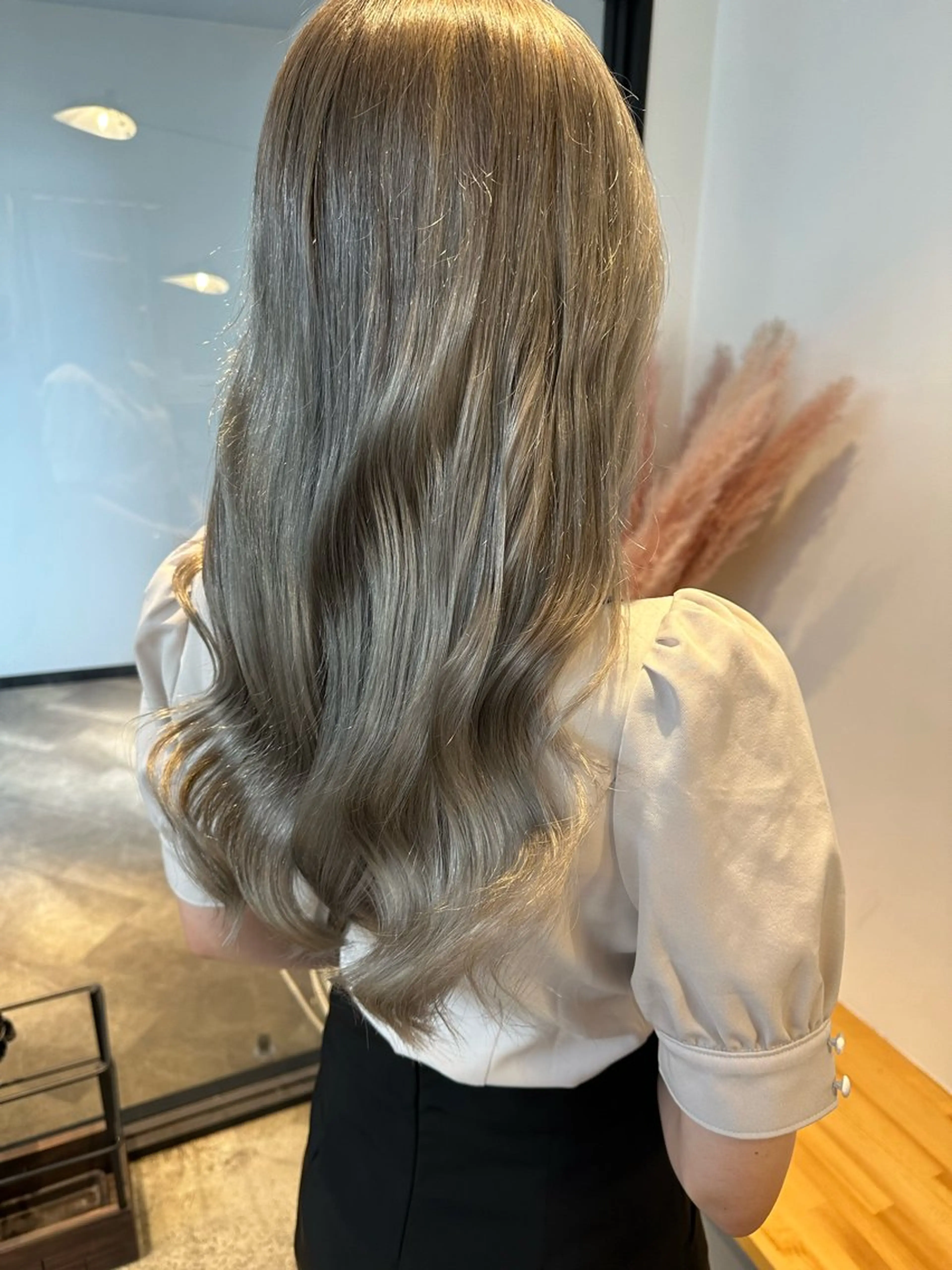 セミロング カラー カット ヘアカラー トリートメント yuika .のヘアスタイル