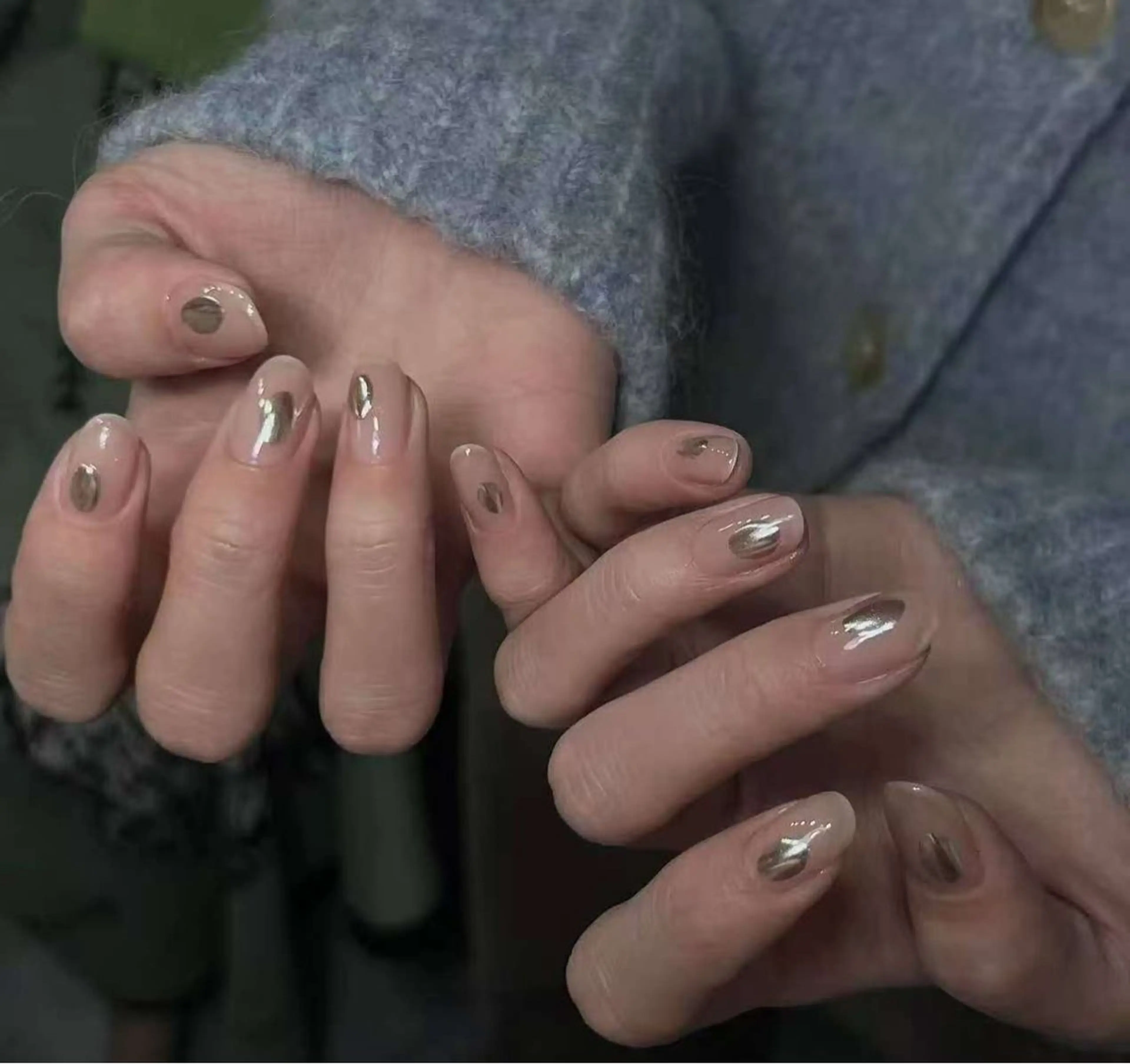 ネイル オーロラネイル フラワーネイル フットネイル フレンチネイル ジェルネイル ハンドネイル 相沢 さやかのネイルデザイン