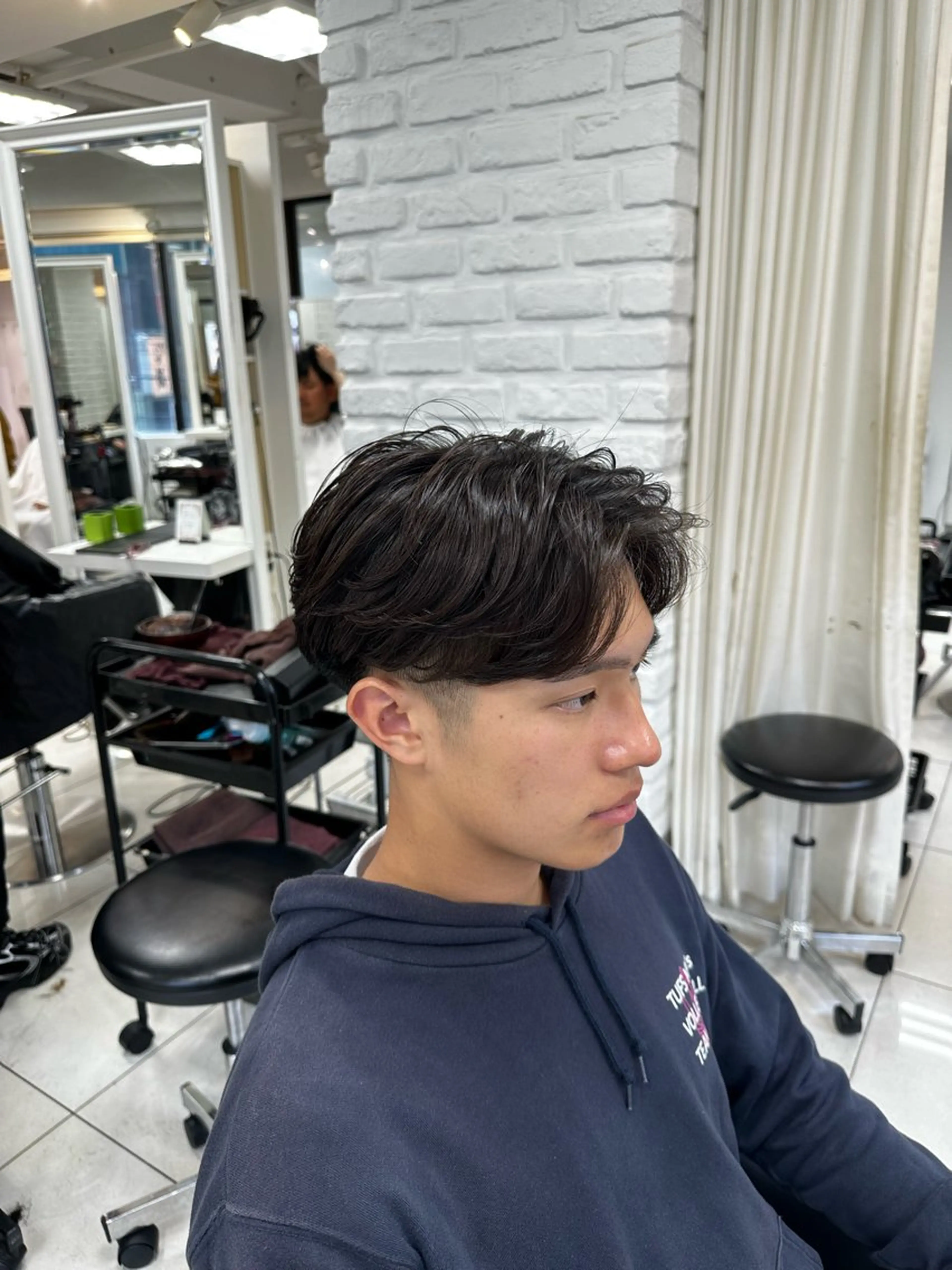 ショート パーマ メンズ センターパート ニュアンスパーマ カット パーマ トリートメント フェザーパーマ職人 🪶ryosukeのヘアスタイル