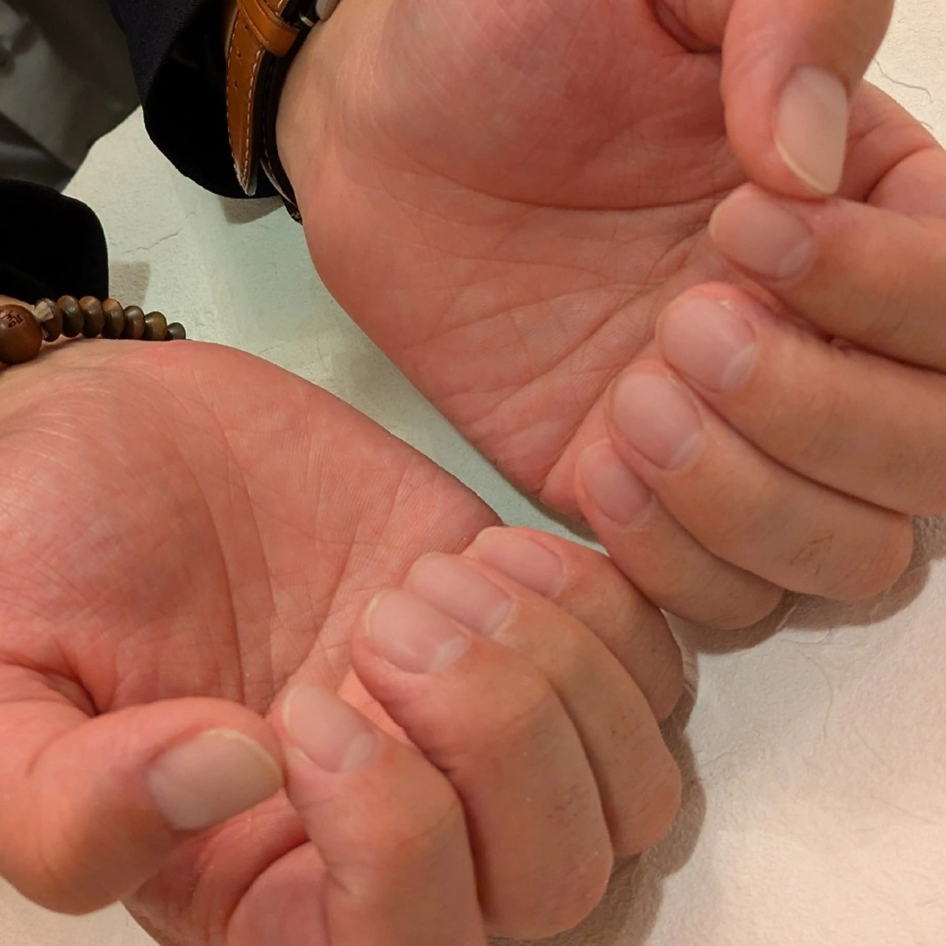 ネイル ジェヌインネイル 河内のネイルデザイン