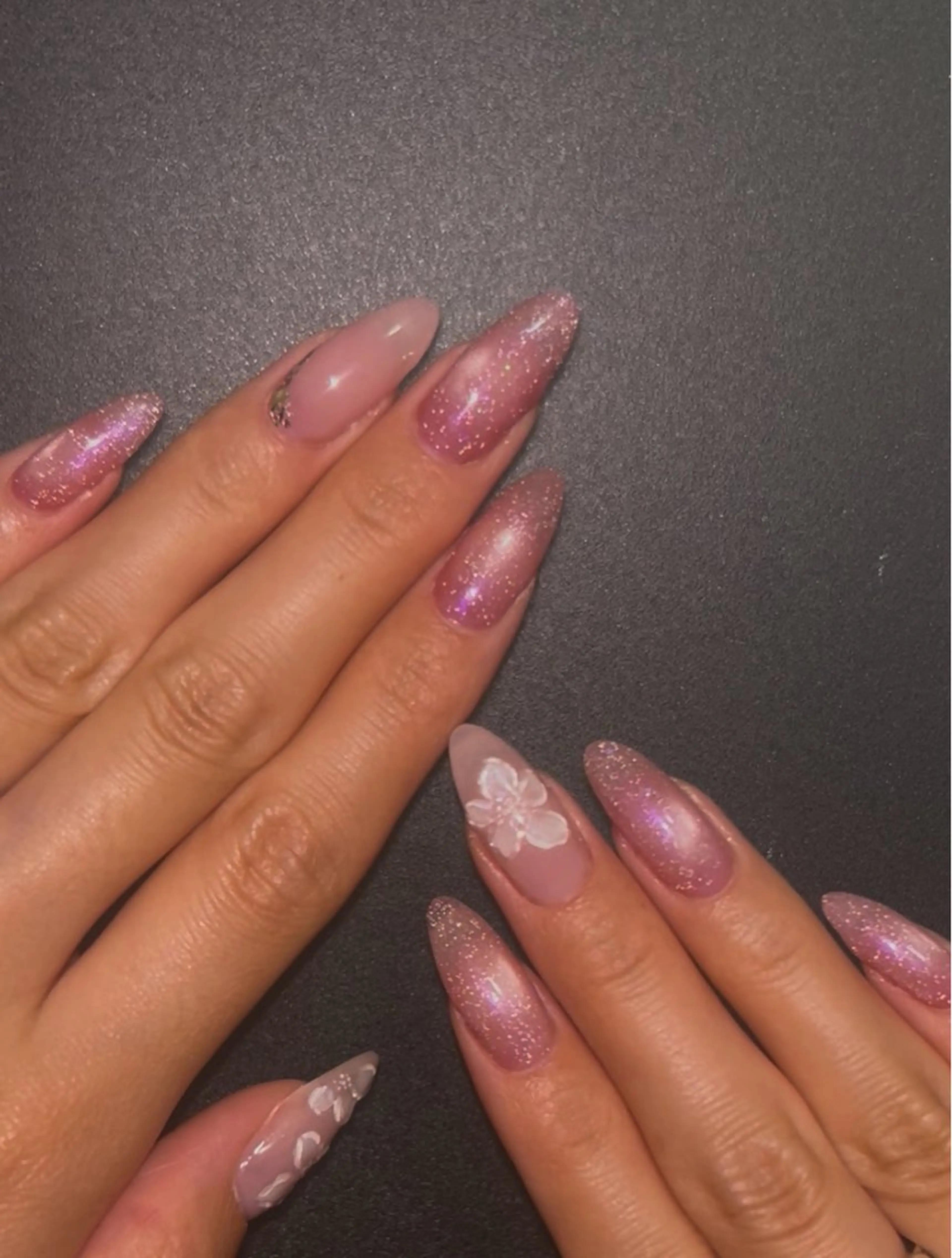 ネイル haku 🤍のネイルデザイン