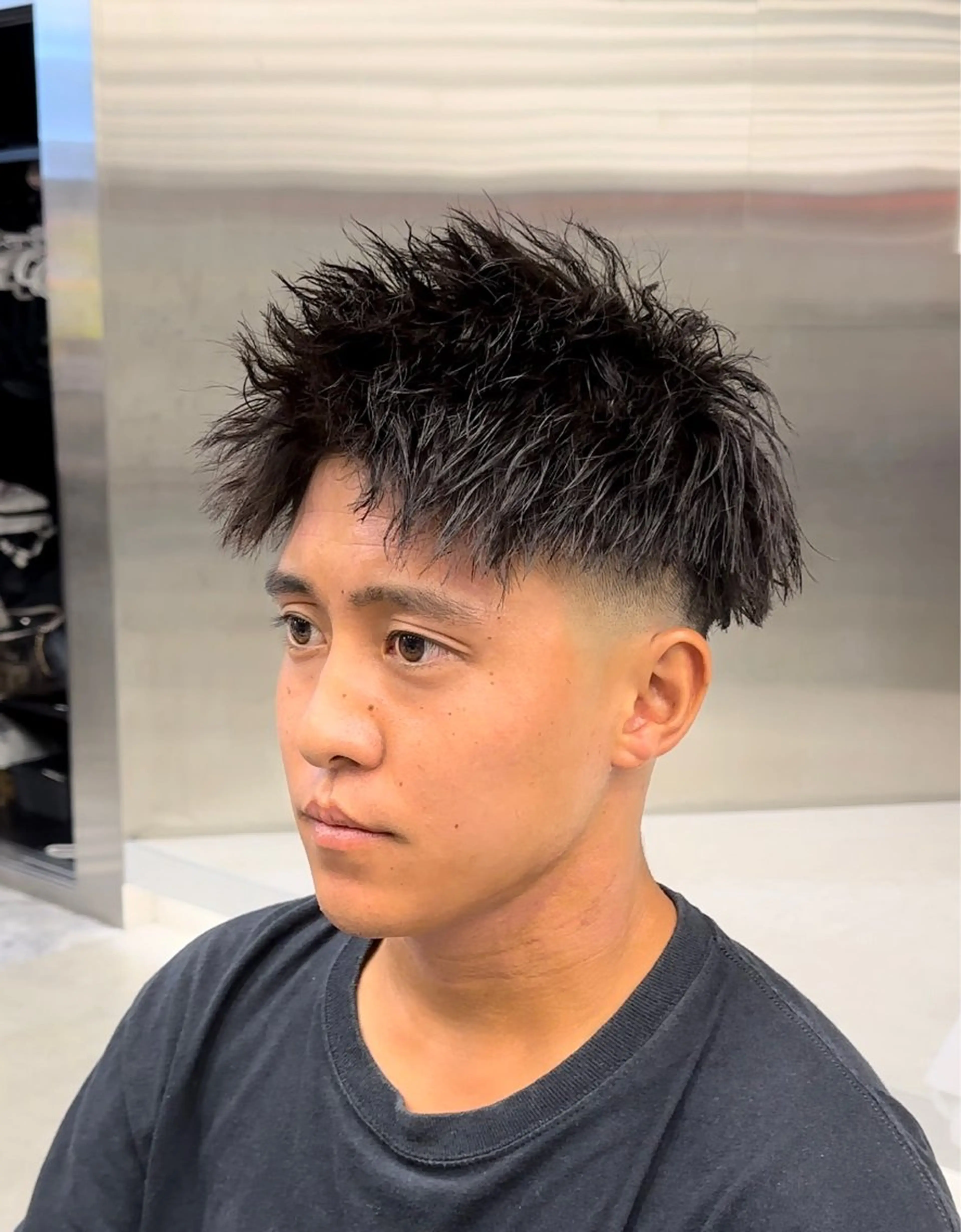 ショート メンズ メンズパーマ 学生（メンズ向け） 波巻きパーマ 学生 カット シャドウパーマ/ ルーズパーマ/メンズのヘアスタイル