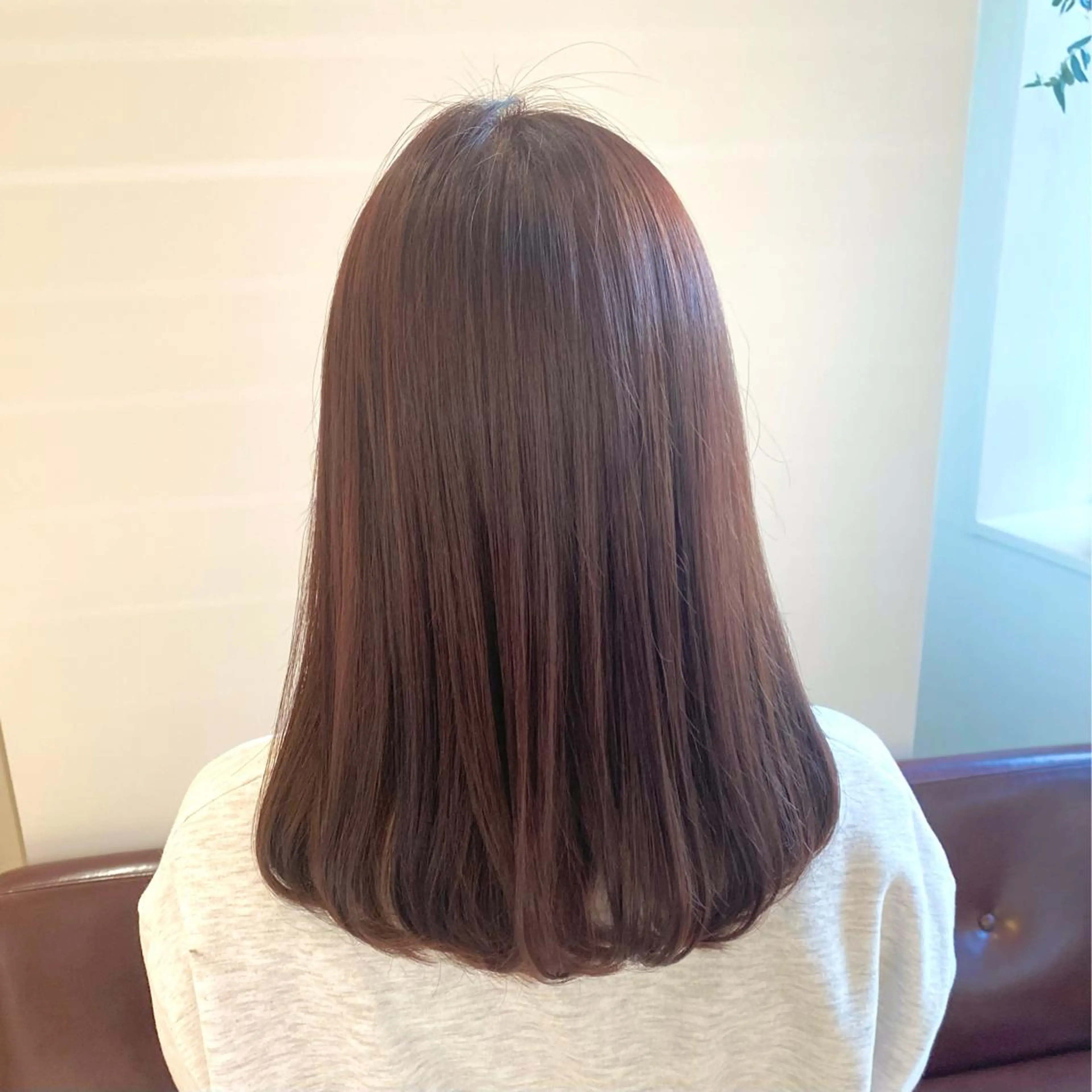 ミディアム カット ヘアカラー トリートメント 吉原 みえのヘアスタイル