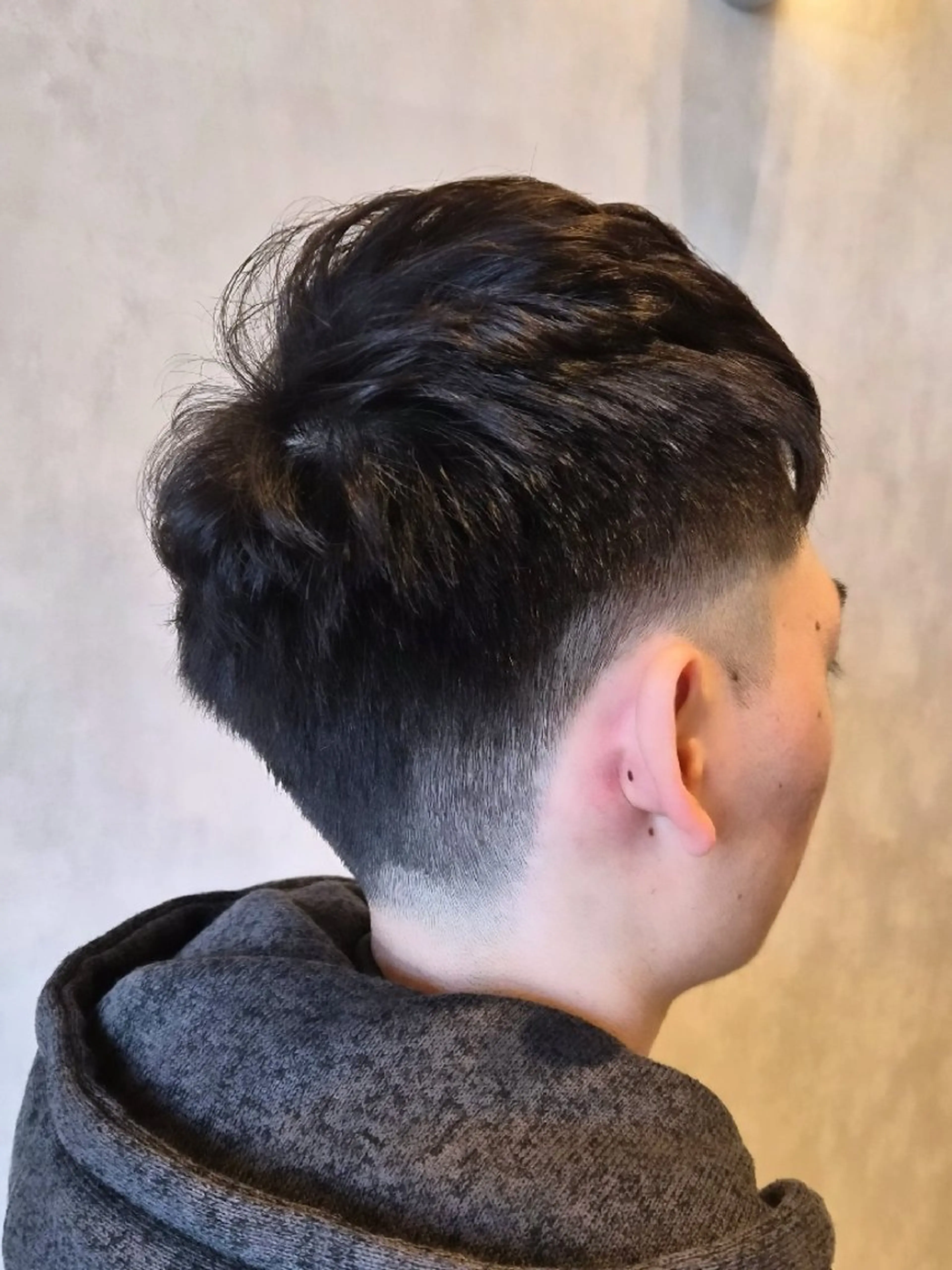 メンズ 刈り上げ カット パーマ KamiBito✂ タケタニのヘアスタイル