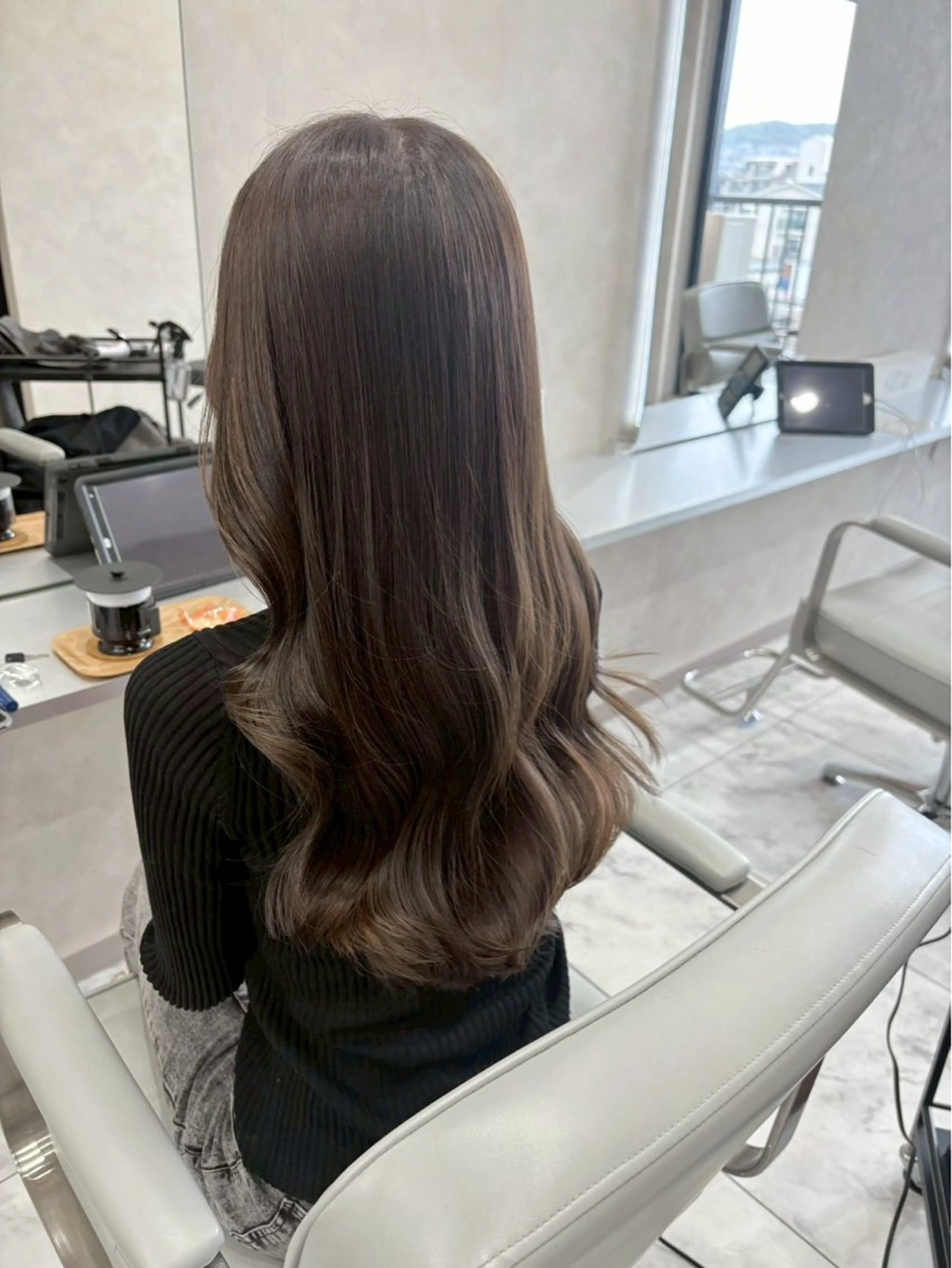 ロング カラー ヘアカラー 赤嶺 心音のヘアスタイル