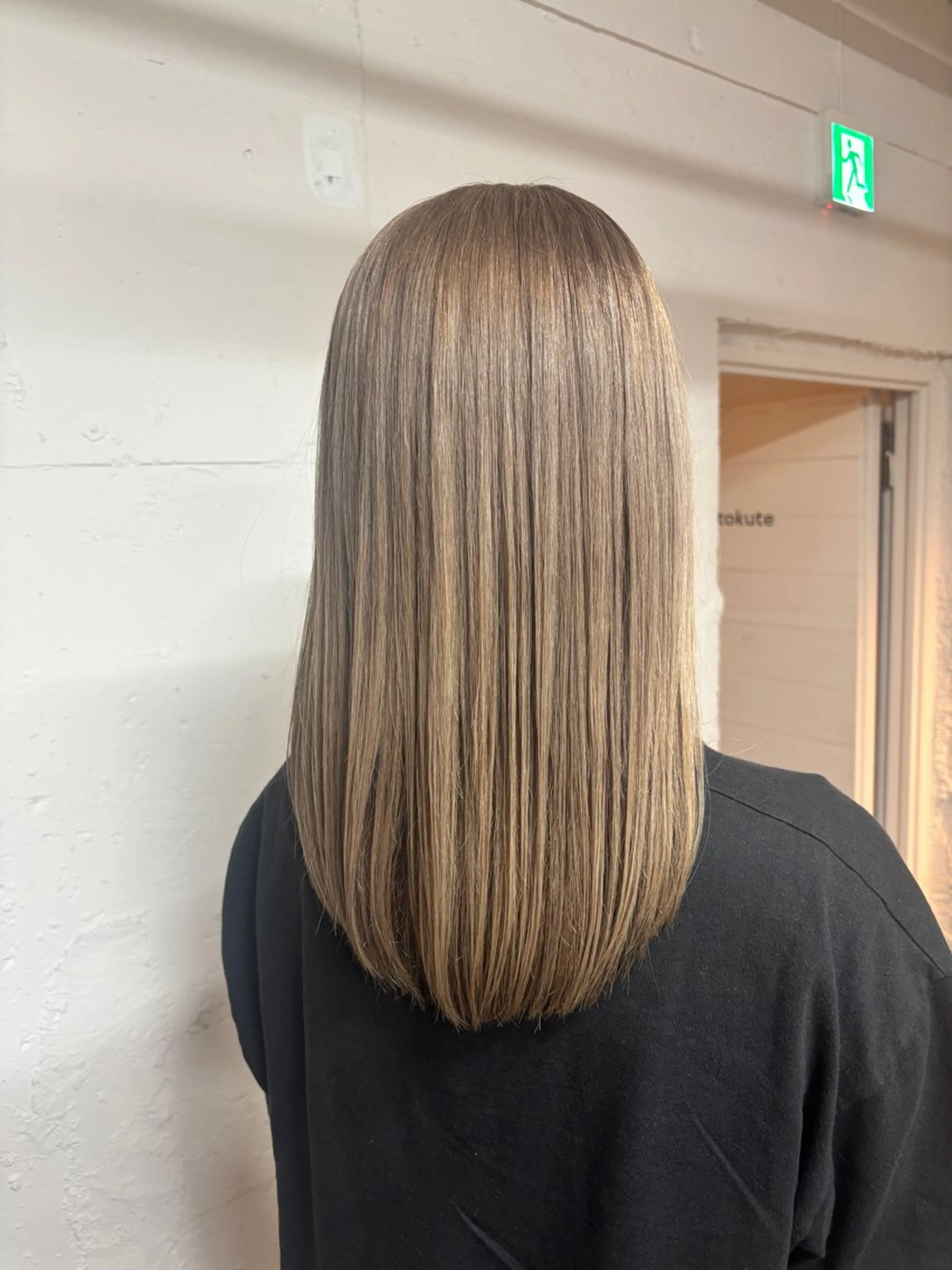 ミディアム カラー 🩵似合わせカット SEIRA🩵のヘアスタイル