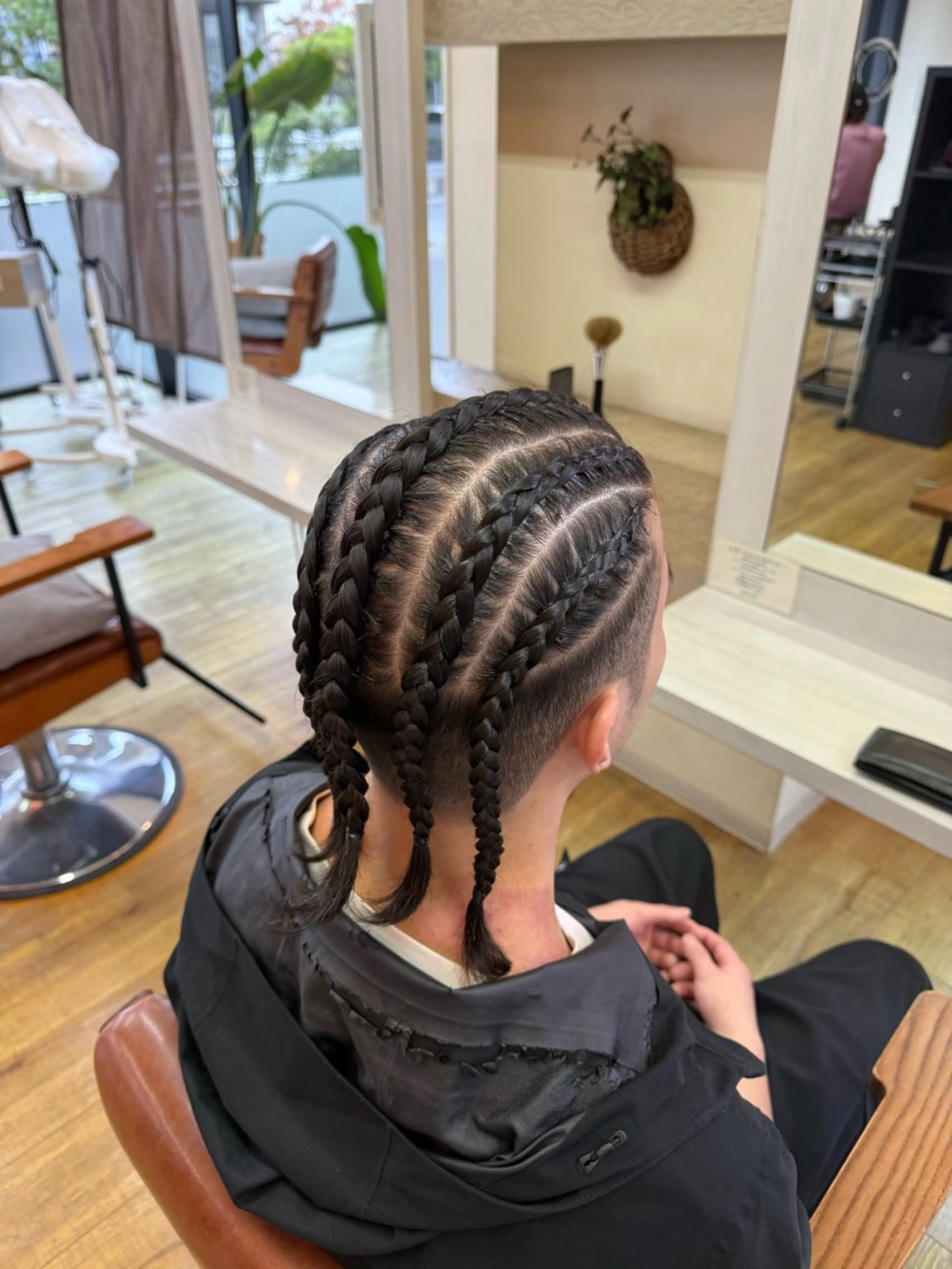 地毛編みコーンロウ1本1000円～の写真