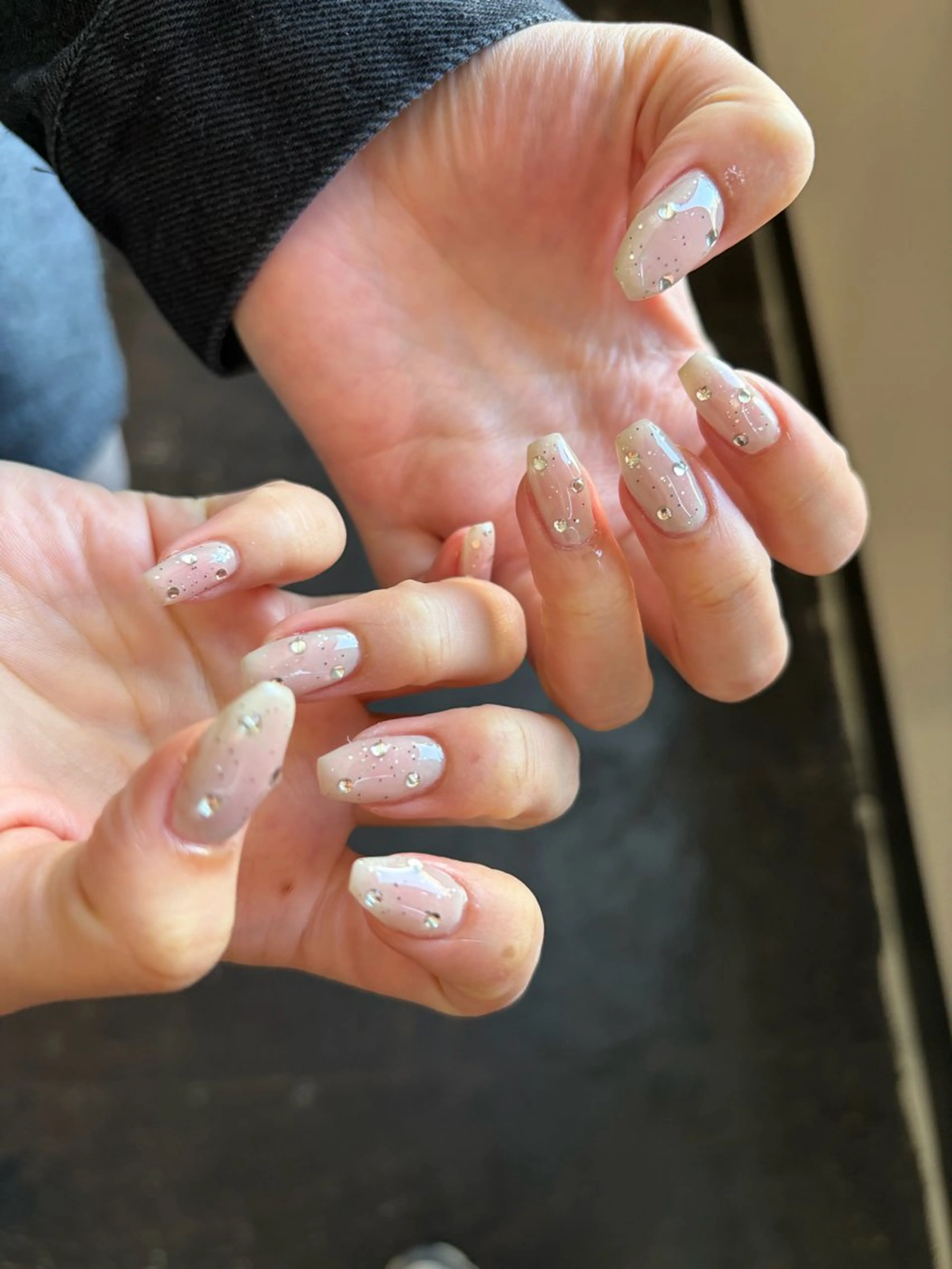 ネイル チークネイル キラキラネイル ANNE ayakaのネイルデザイン