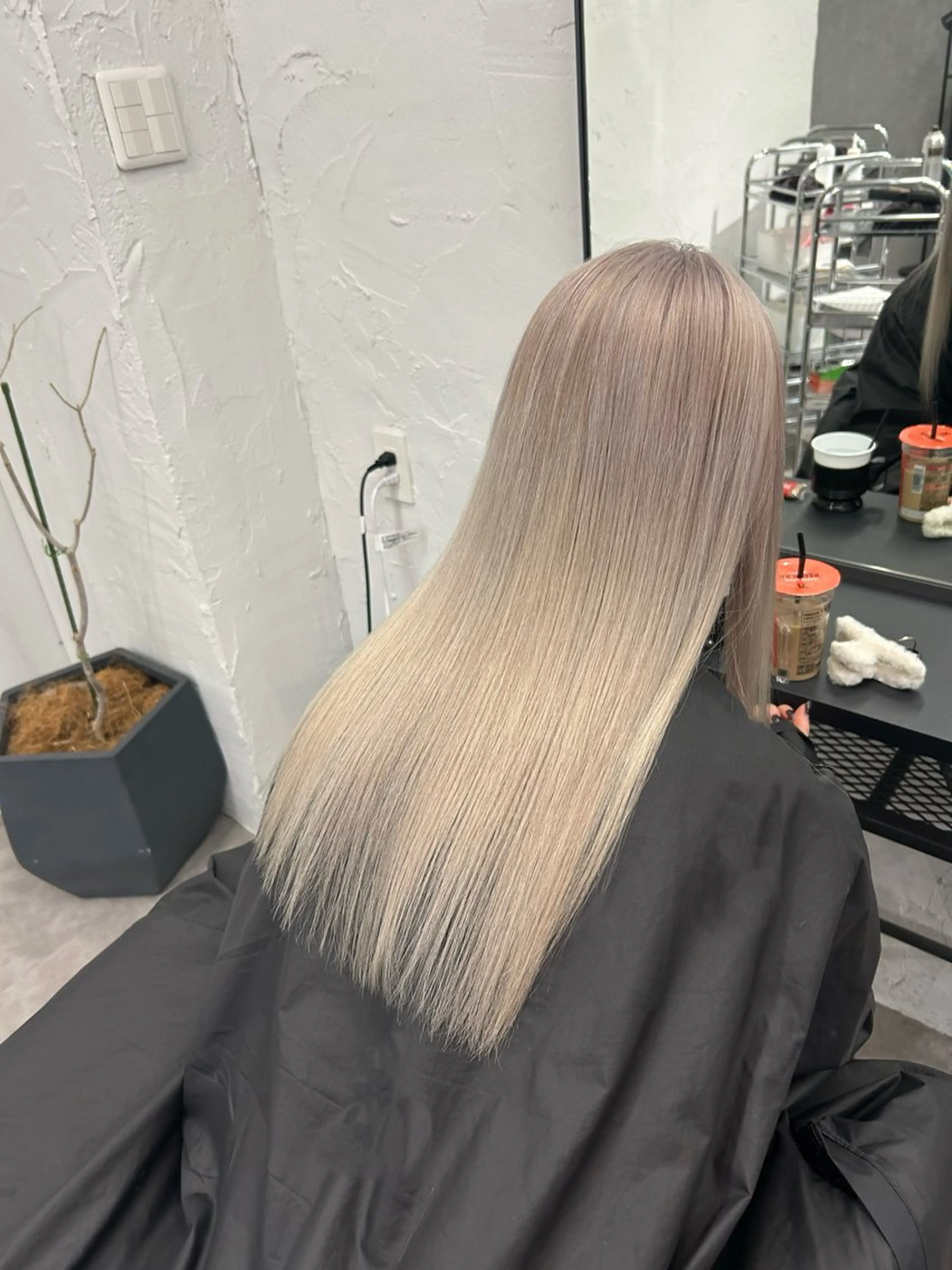 カラー ベージュカラー ホワイトベージュ anju/大阪/ ハイトーン/心斎橋のヘアスタイル