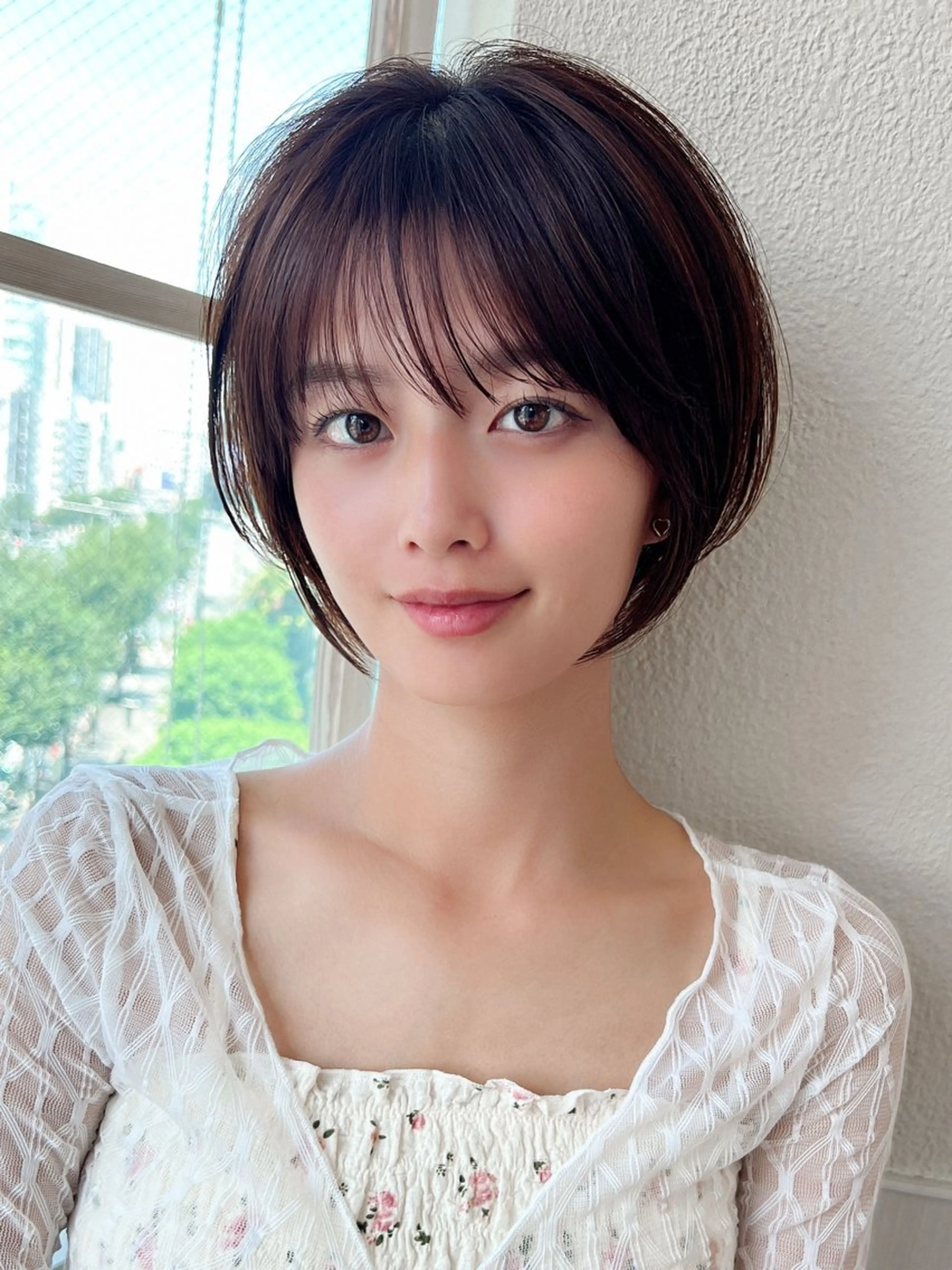 ショート カラー 丸みショート 顔周りカット ショートヘア 小顔カット カット ヘアカラー トリートメント 山﨑 翼のヘアスタイル