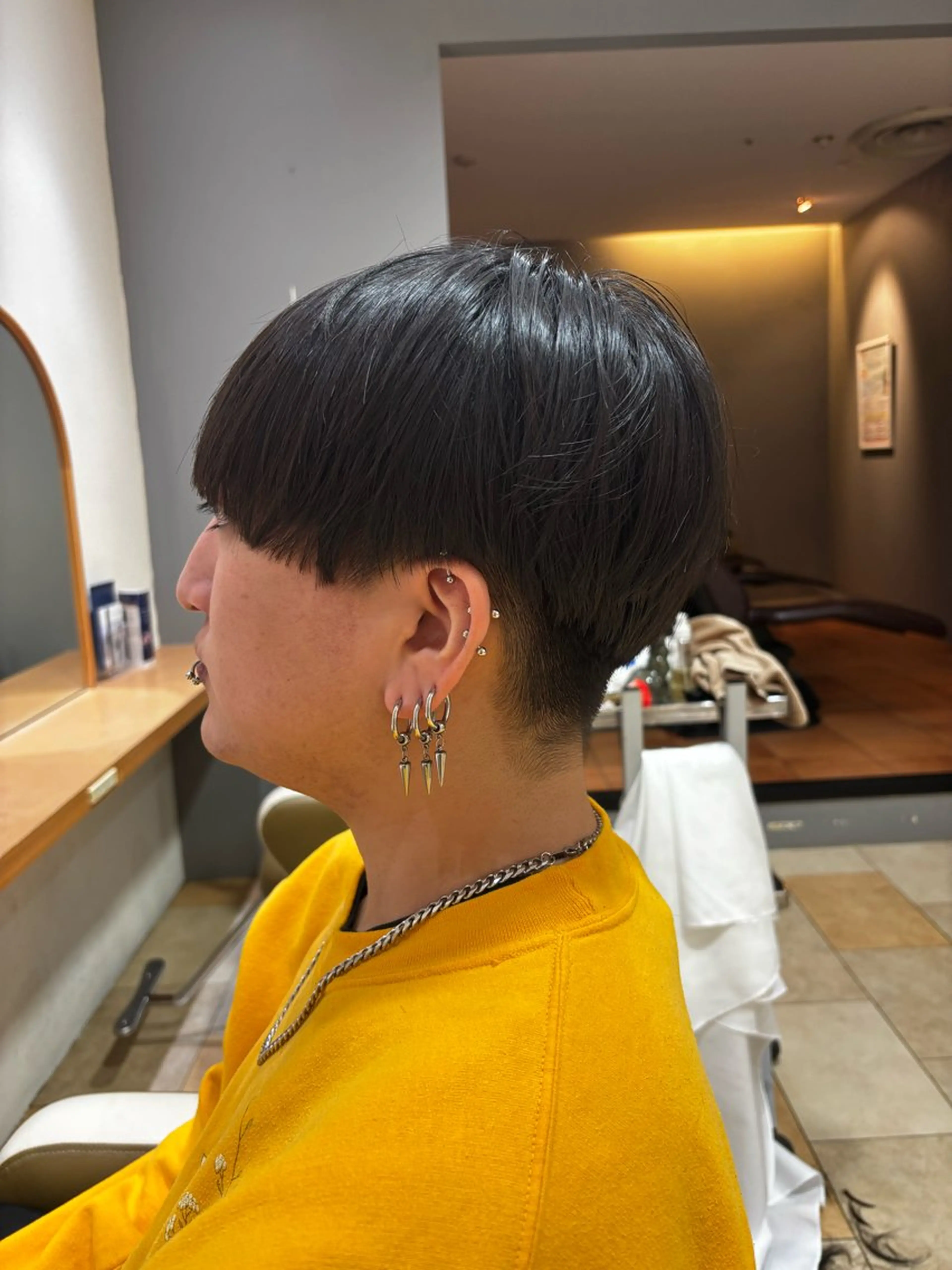 メンズ マッシュ 刈り上げ カット 工藤 榛透のヘアスタイル