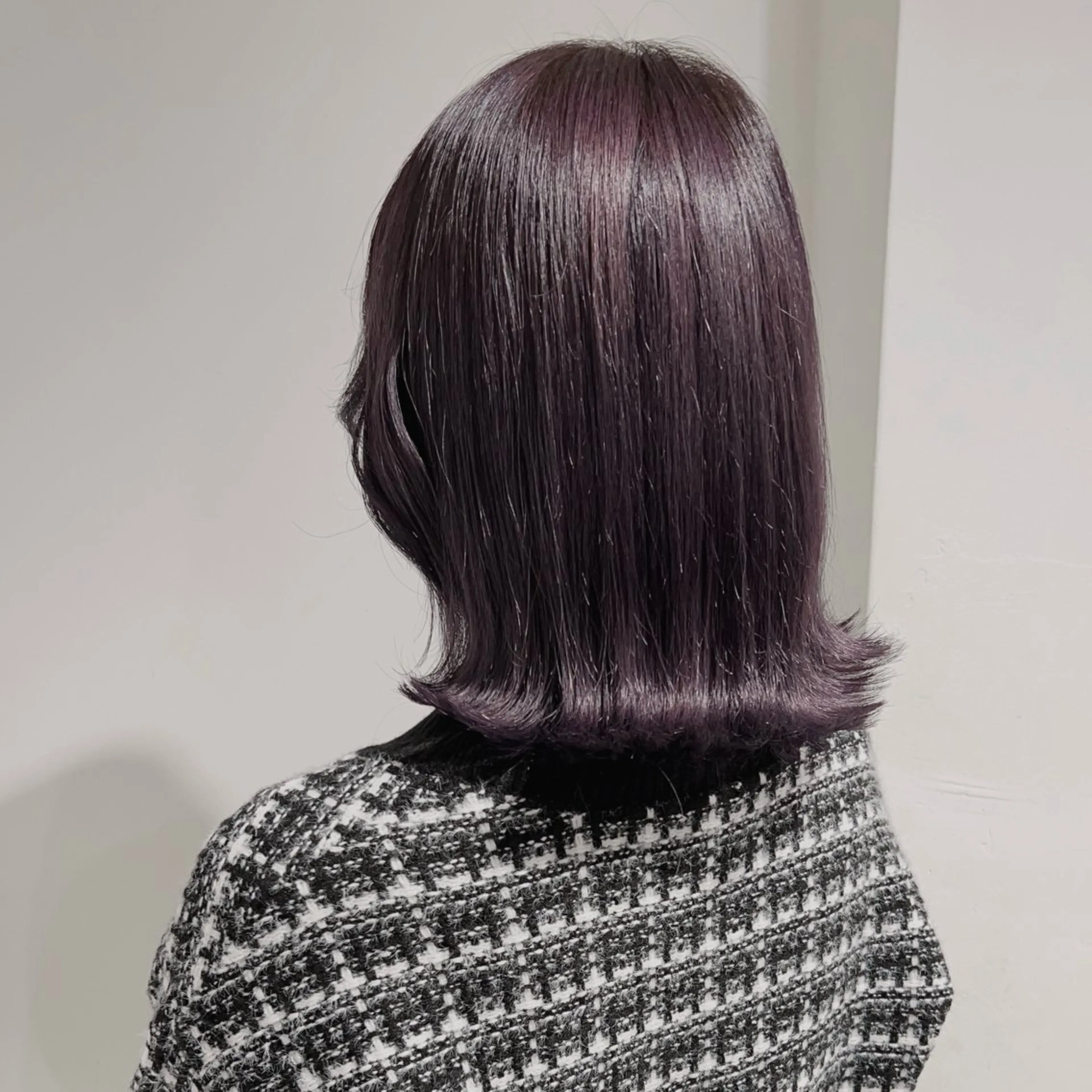 ミディアム カラー ヘアカラー トリートメント 𓏸レイヤー髪質改善 透けカラーカノン🫧のヘアスタイル