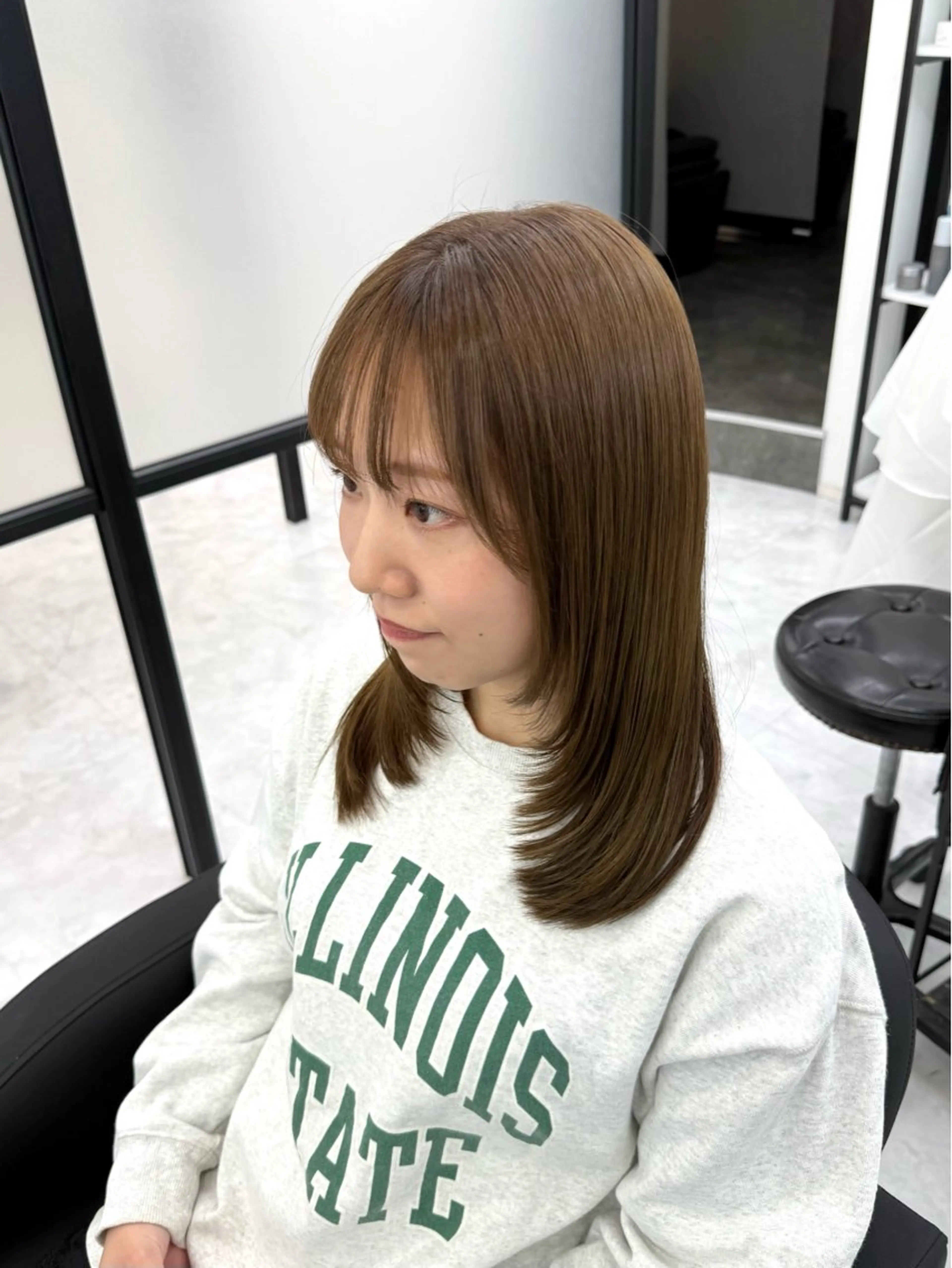 ミディアム カット ヘアカラー トリートメント miku 🍑髪質改善サロンのヘアスタイル