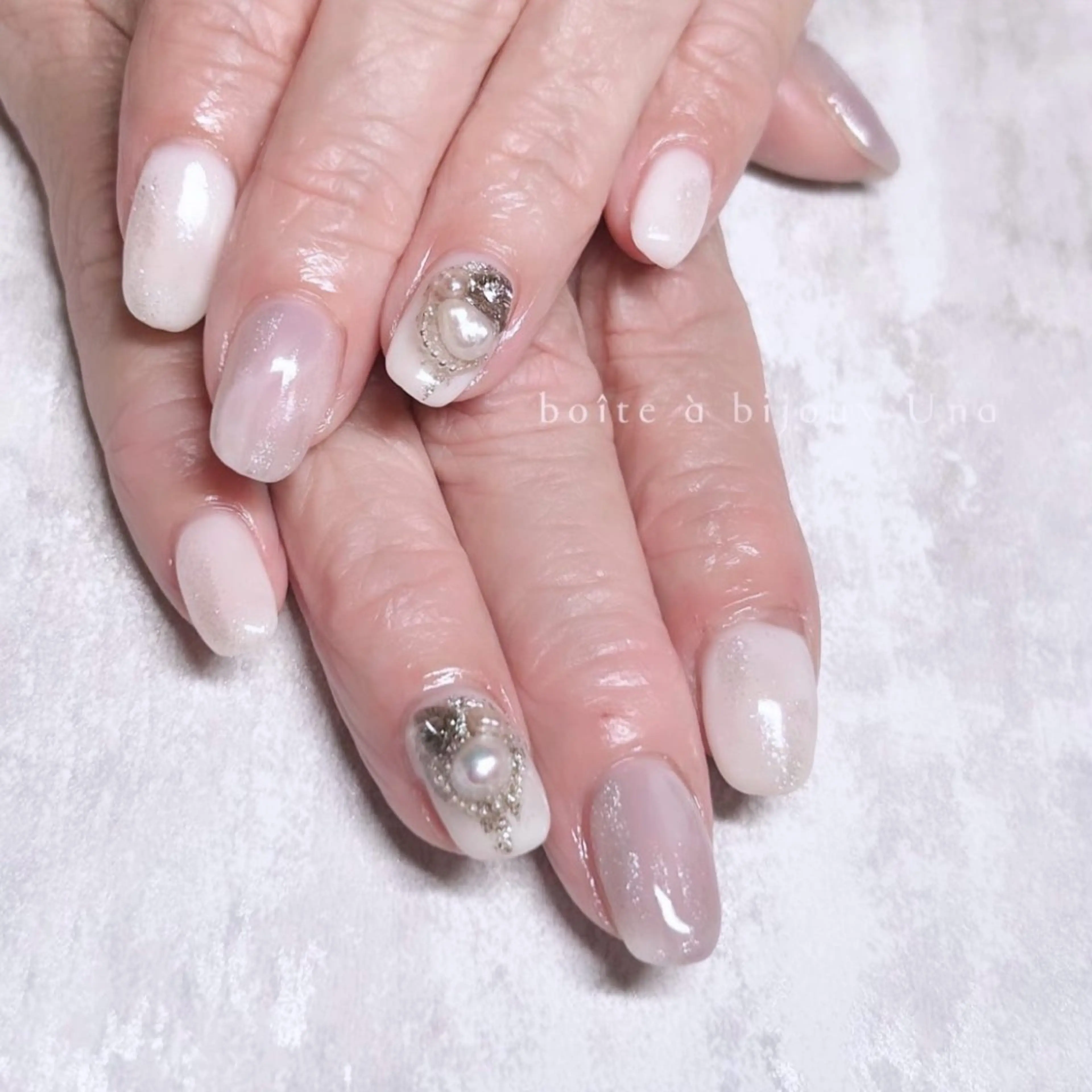 ネイル ラメ(グリッター) 春ネイル ストーンネイル boite a bijoux Unaのネイルデザイン