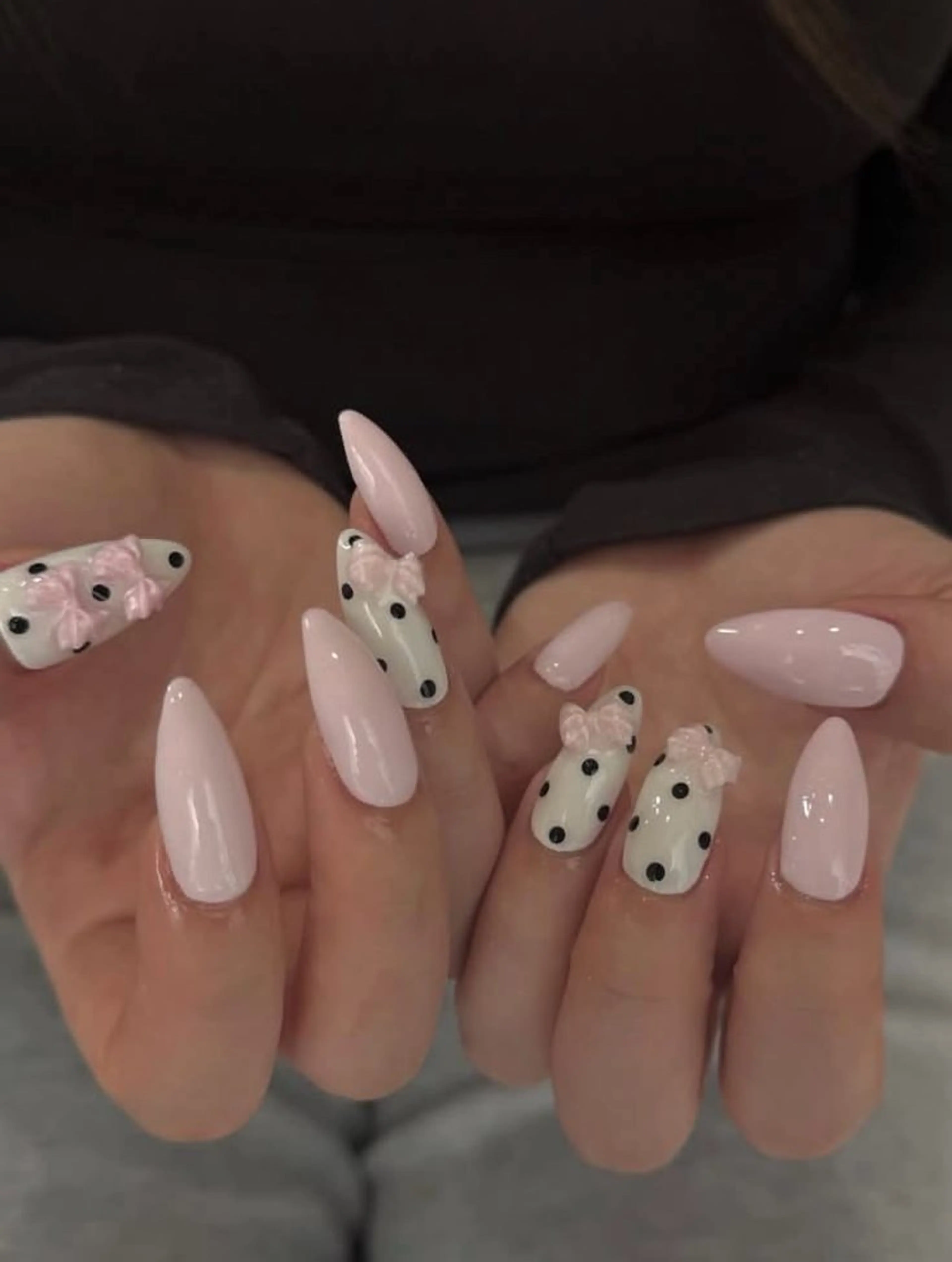 ネイル フレンチネイル ジェルネイル マグネットネイル 持ち込み ニュアンスネイル ハンドネイル Ribbonnail salonのネイルデザイン