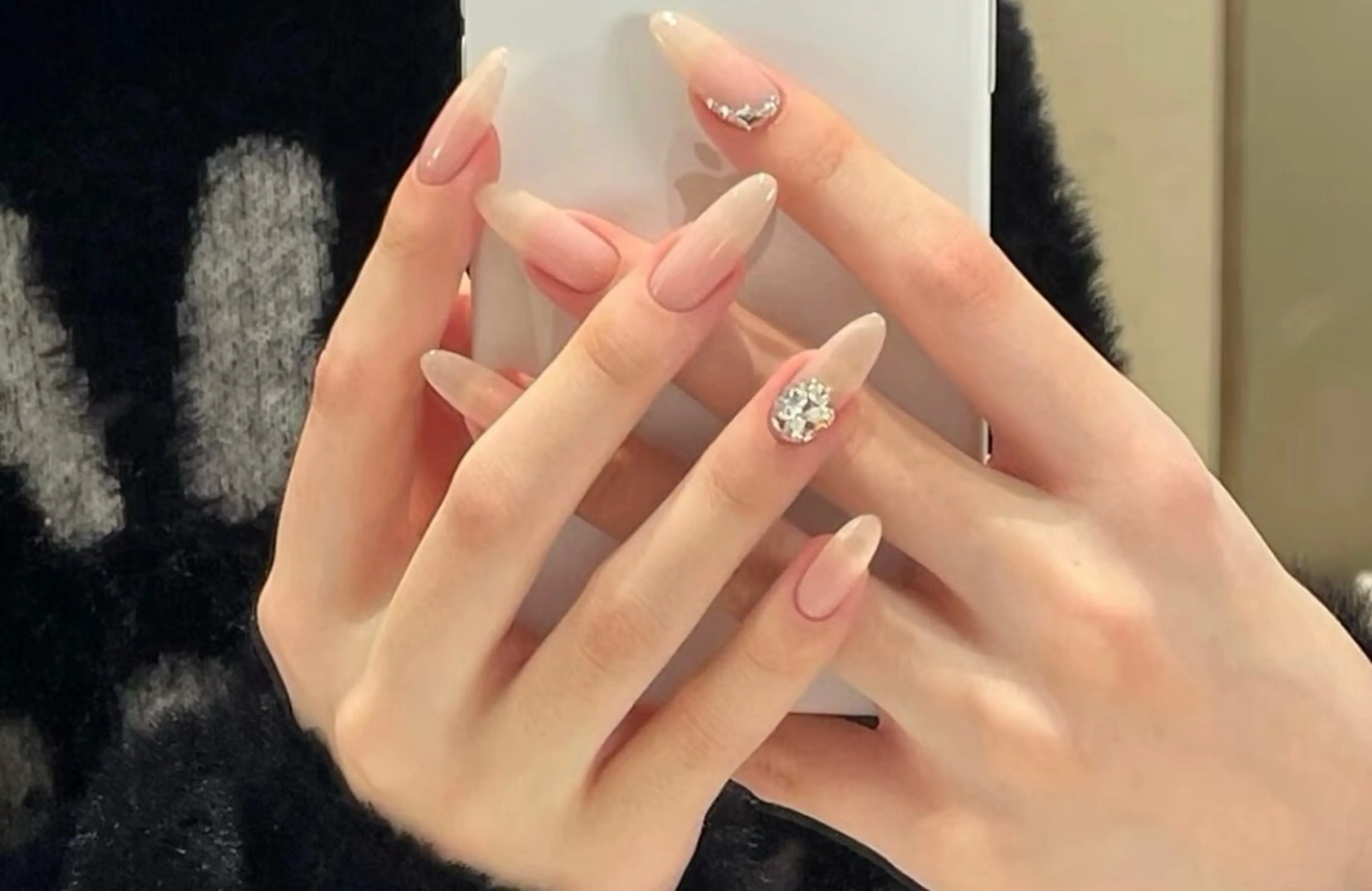 ネイル チークネイル 長さ出し フレンチネイル ガーリー 韓国ネイル sun nail池袋 モデル募集のネイルデザイン