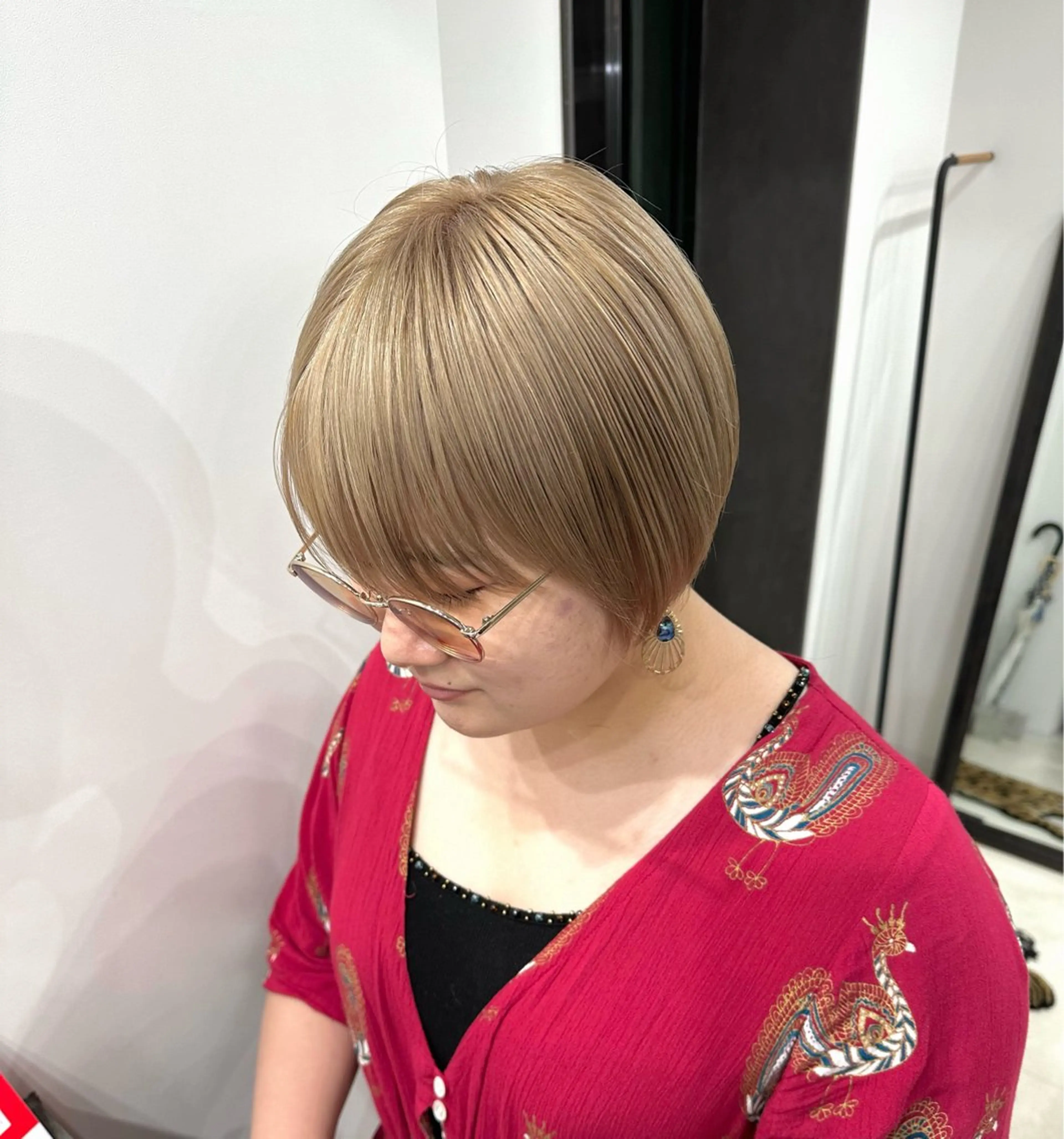 ショート カラー さあや 【透け感/艶感】のヘアスタイル