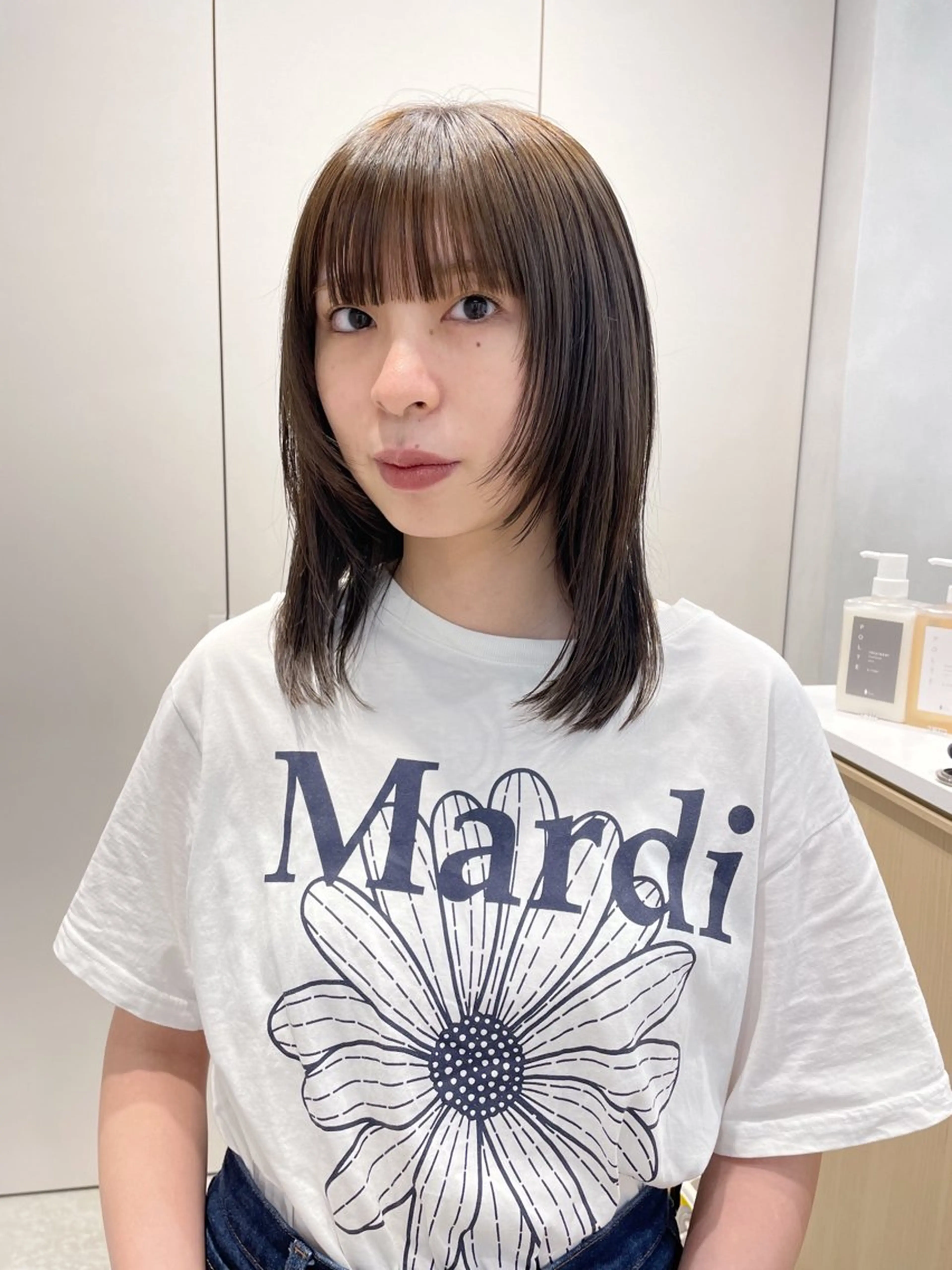 ミディアム 青木 優歩のヘアスタイル