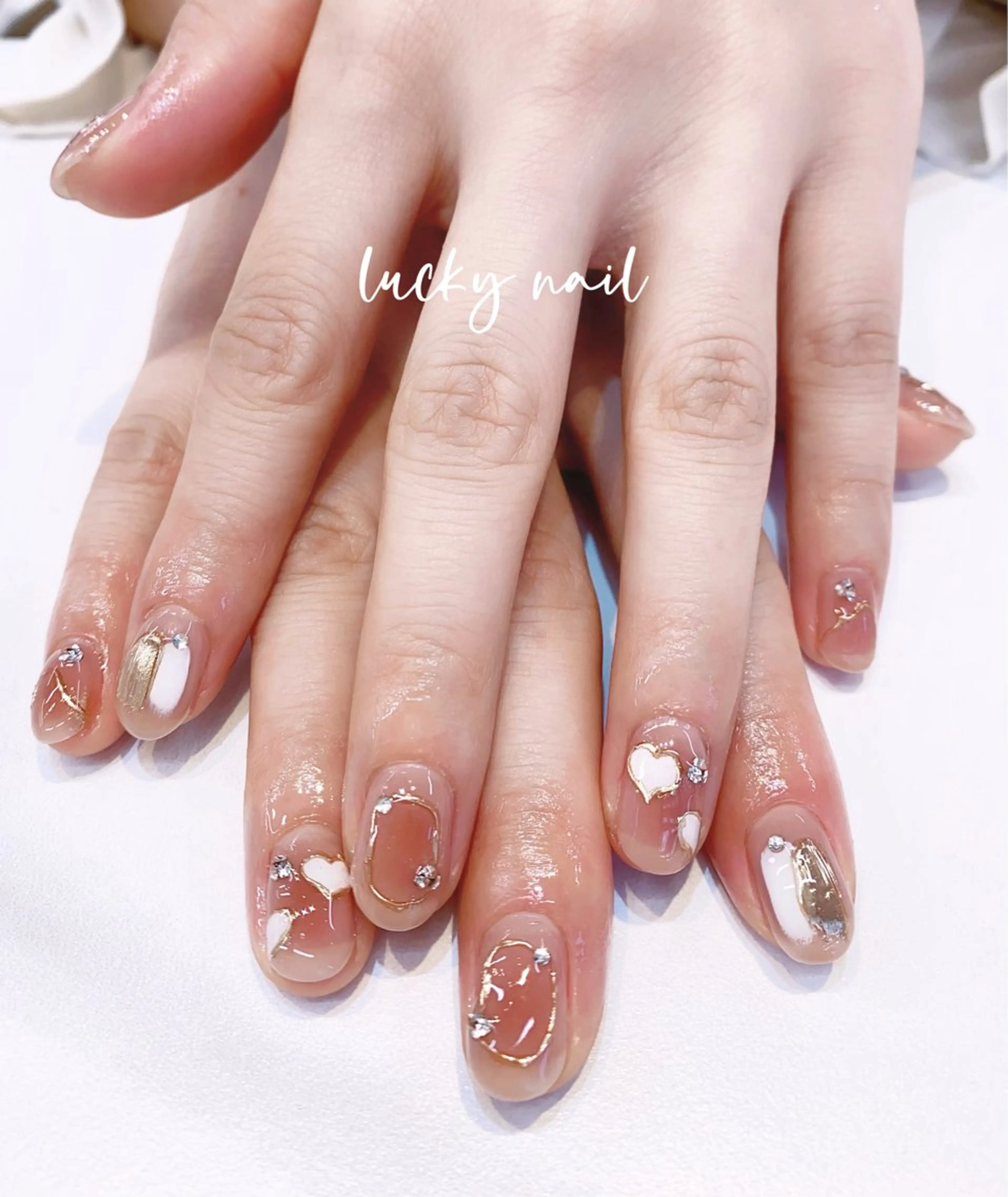 ネイル チークネイル 長さ出し ジェルネイル マグネットネイル 持ち込み ハンドネイル ハンドケア Lucky nail  小林和希のネイルデザイン