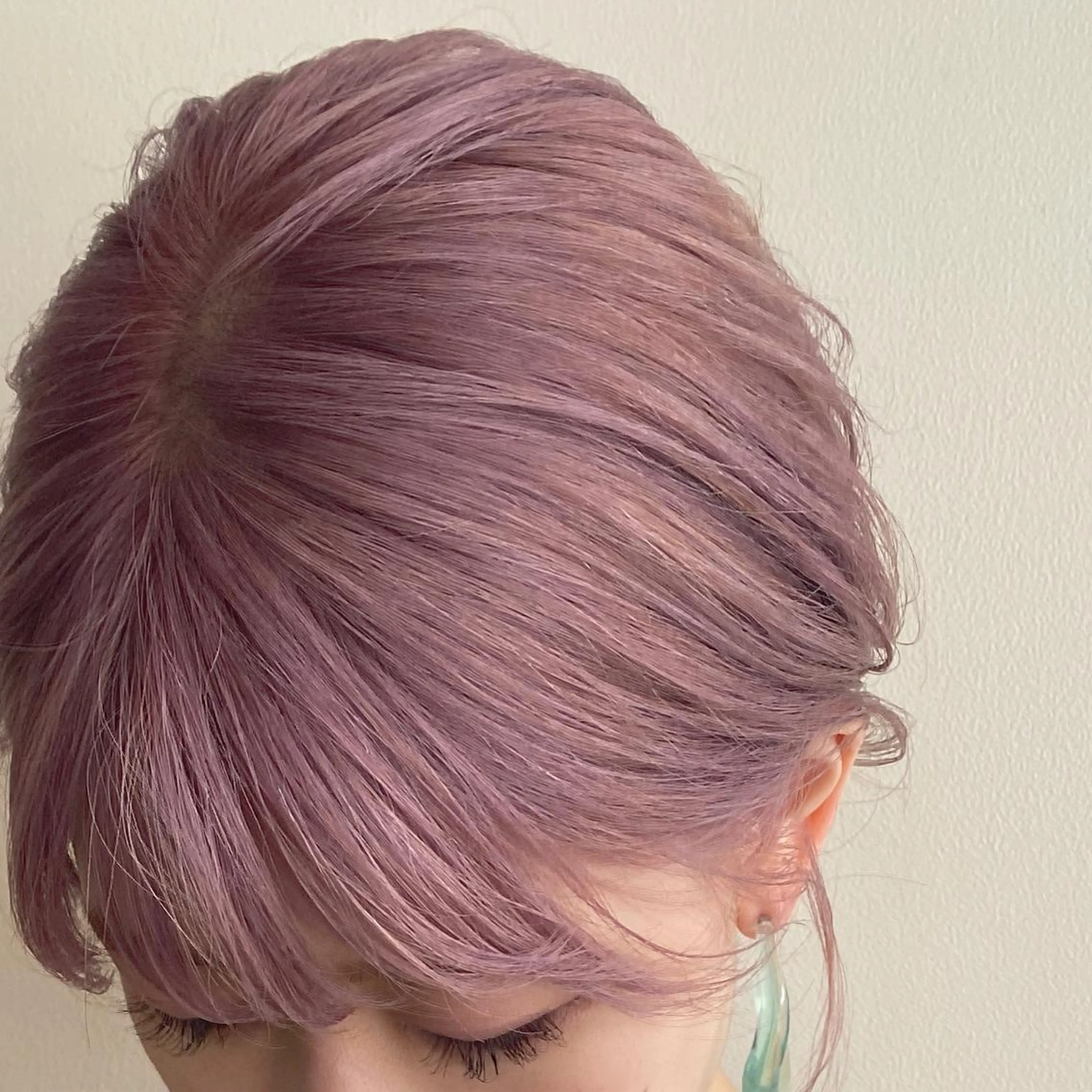 ミディアム カラー ブリーチ ピンクカラー salowin渋谷kitaya park前所属・RIKA韓国ヘア/く びれヘア/上品カラーのヘアスタイル