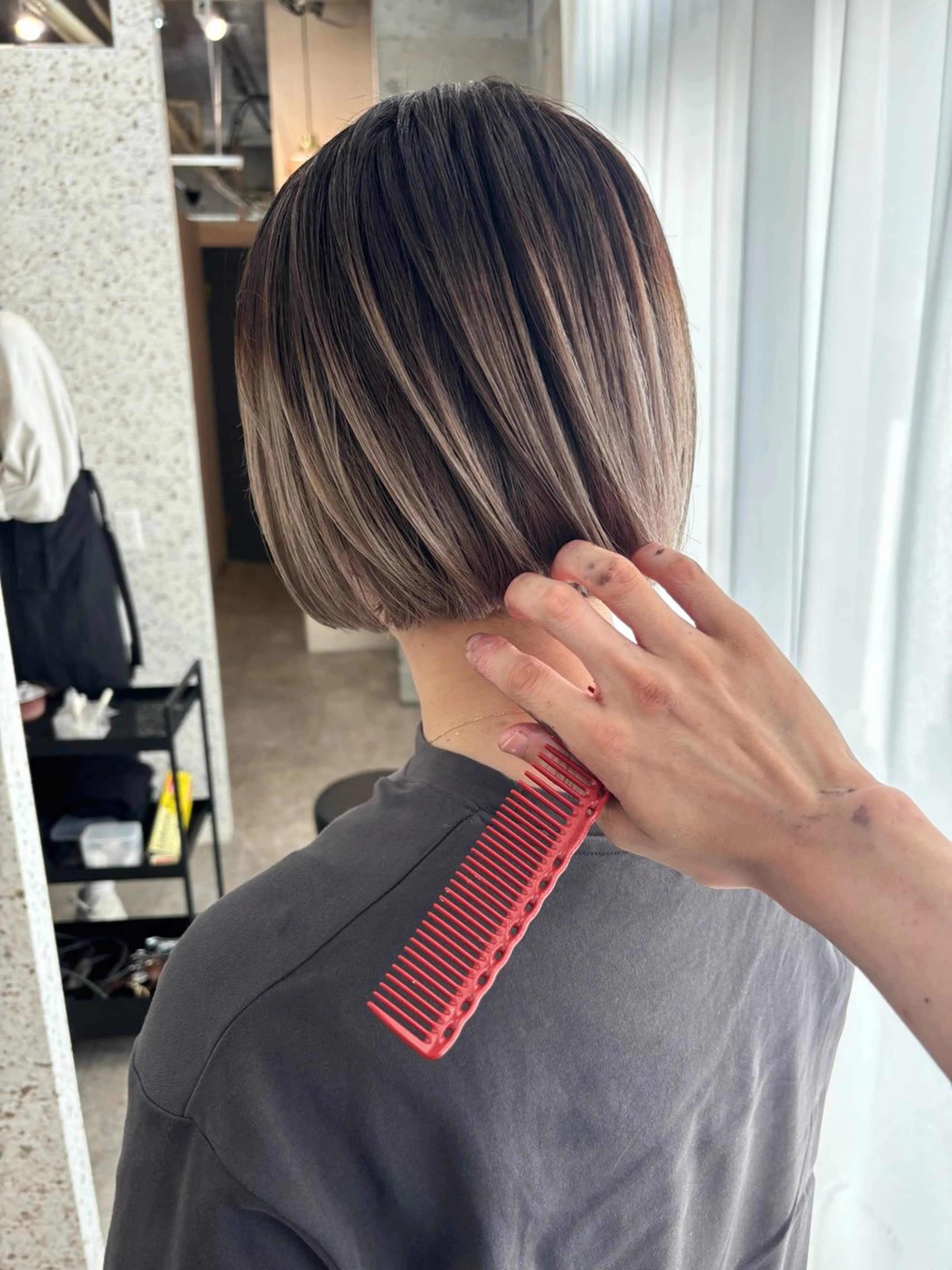 ショート カラー グラデーションカラー ボブ ヘアカラー SHOTO ハイトー ン/ブロンドカラーのヘアスタイル