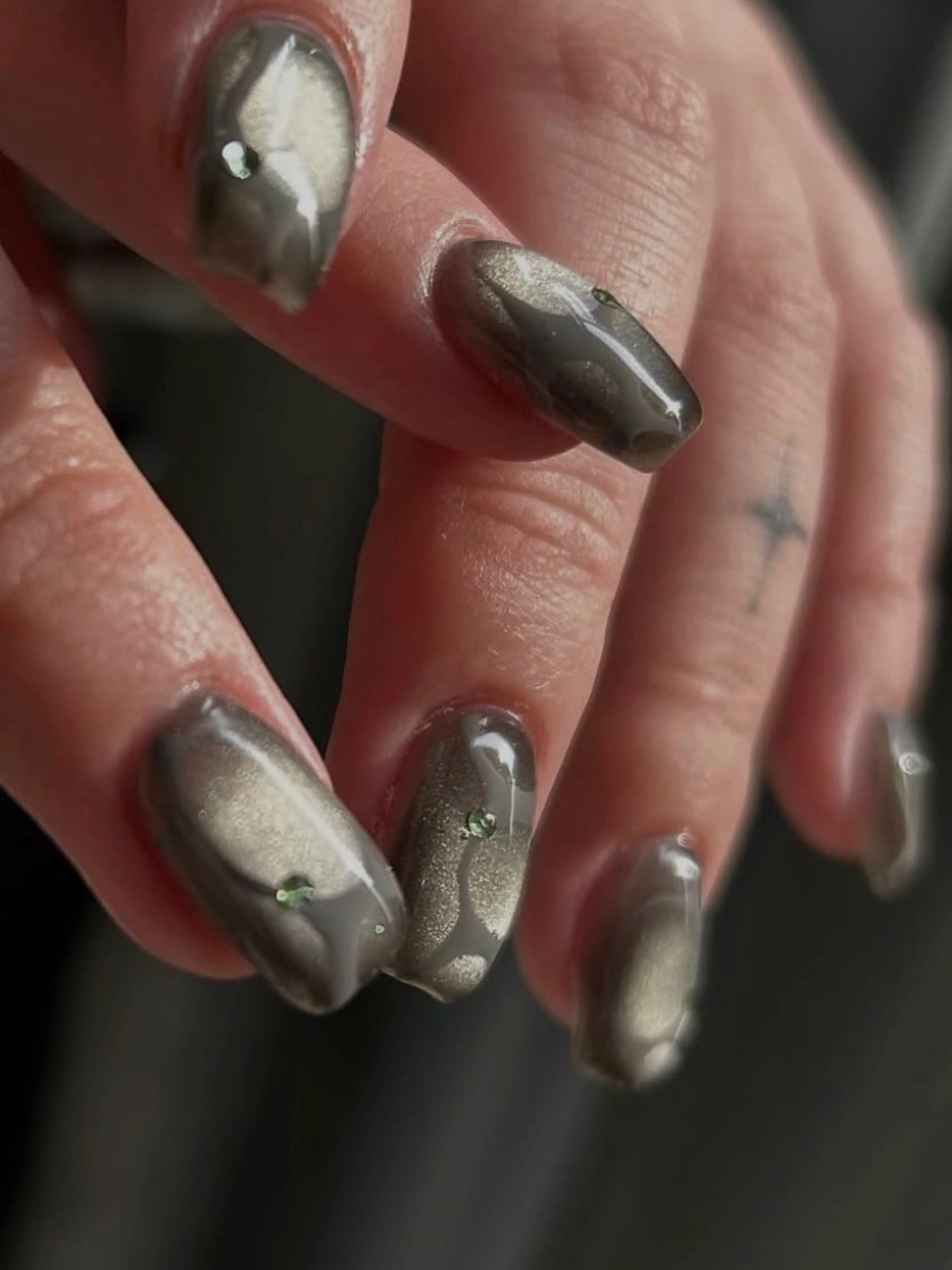 ネイル ハンドネイル ハンドケア natsumi .のネイルデザイン