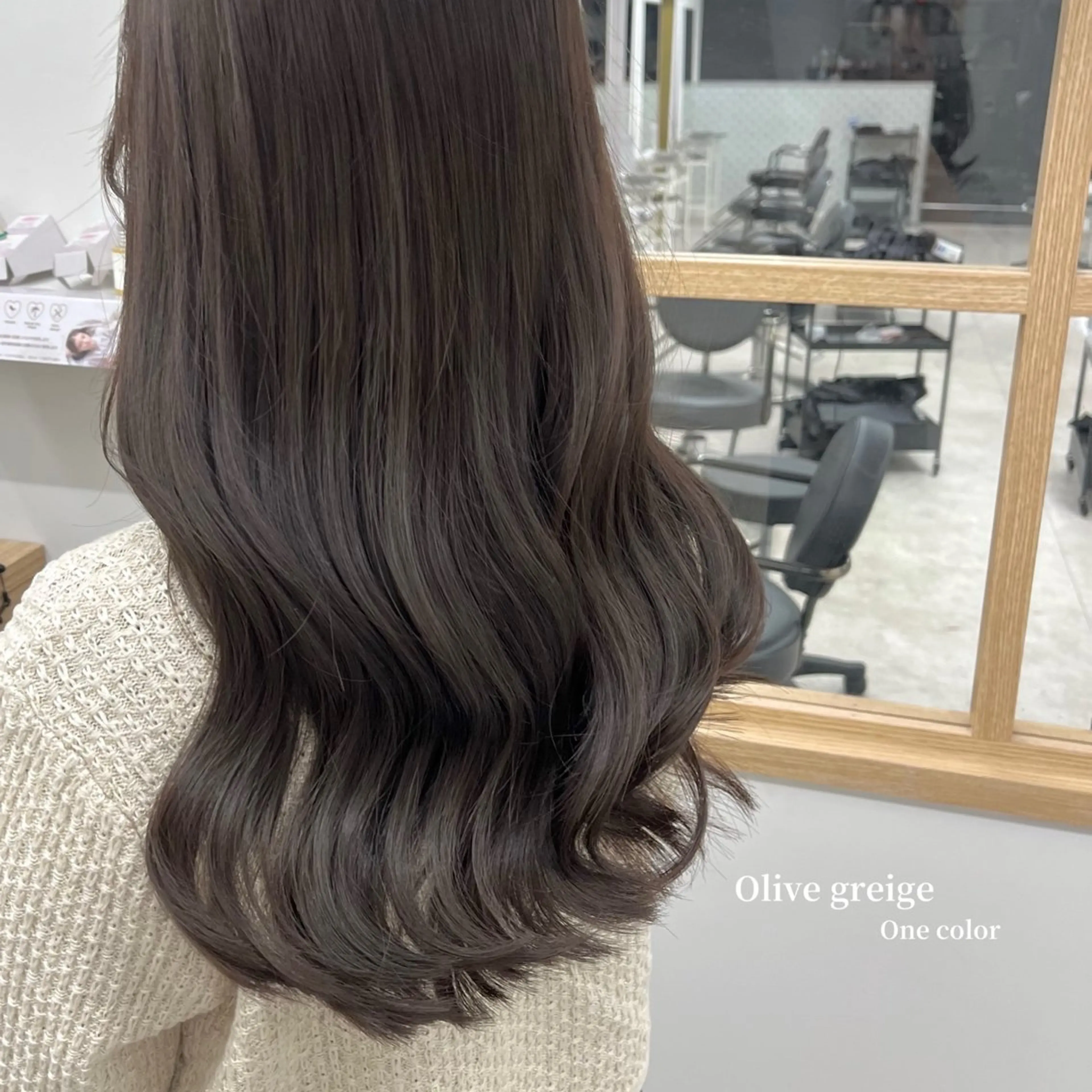 ロング カラー 透明感カラー 柔らかオリーブ🌿 HIMARI🌻のヘアスタイル