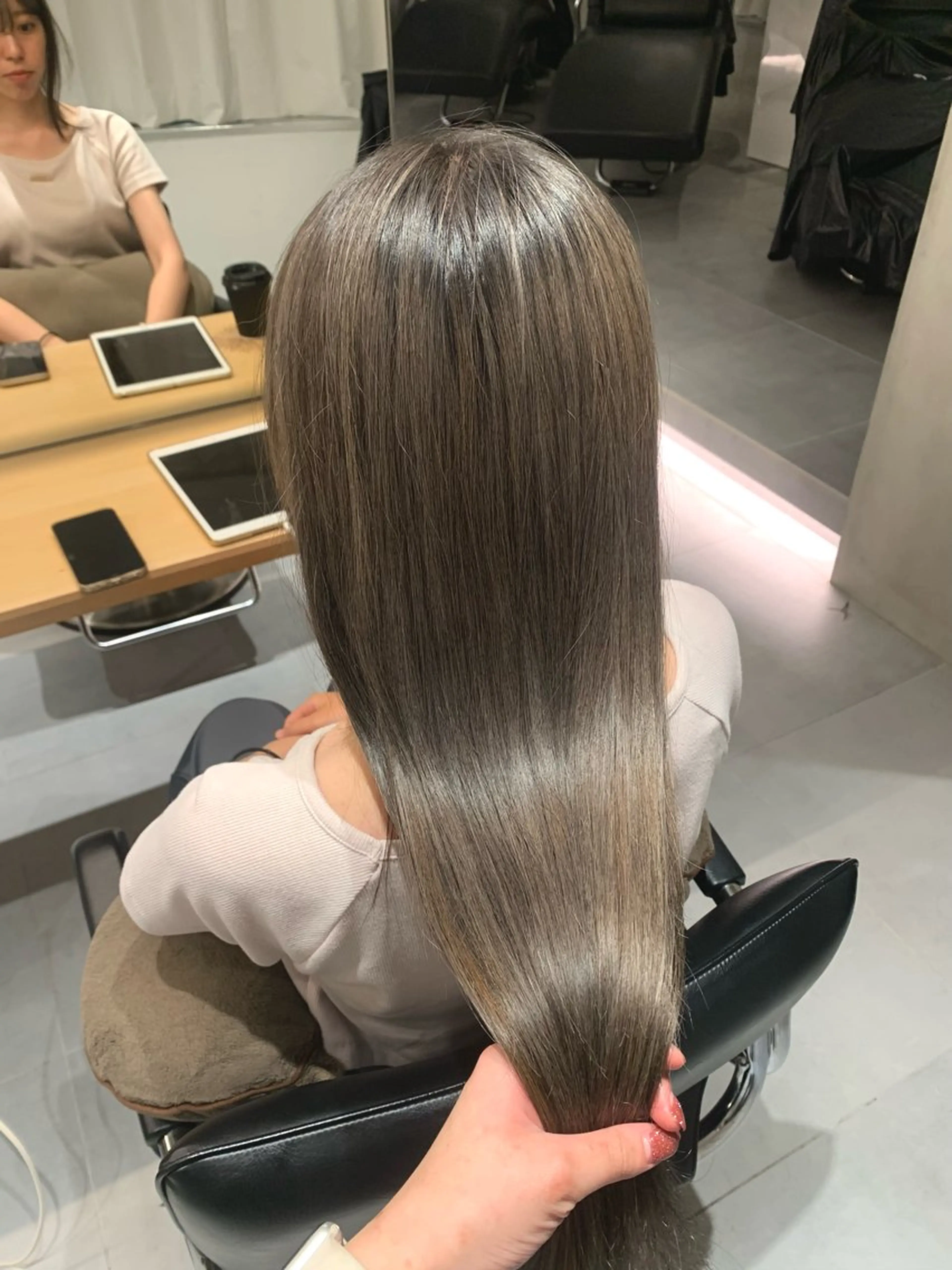 ロング カラー ヘアカラー 🪞透明感カラー / yuu🪞のヘアスタイル