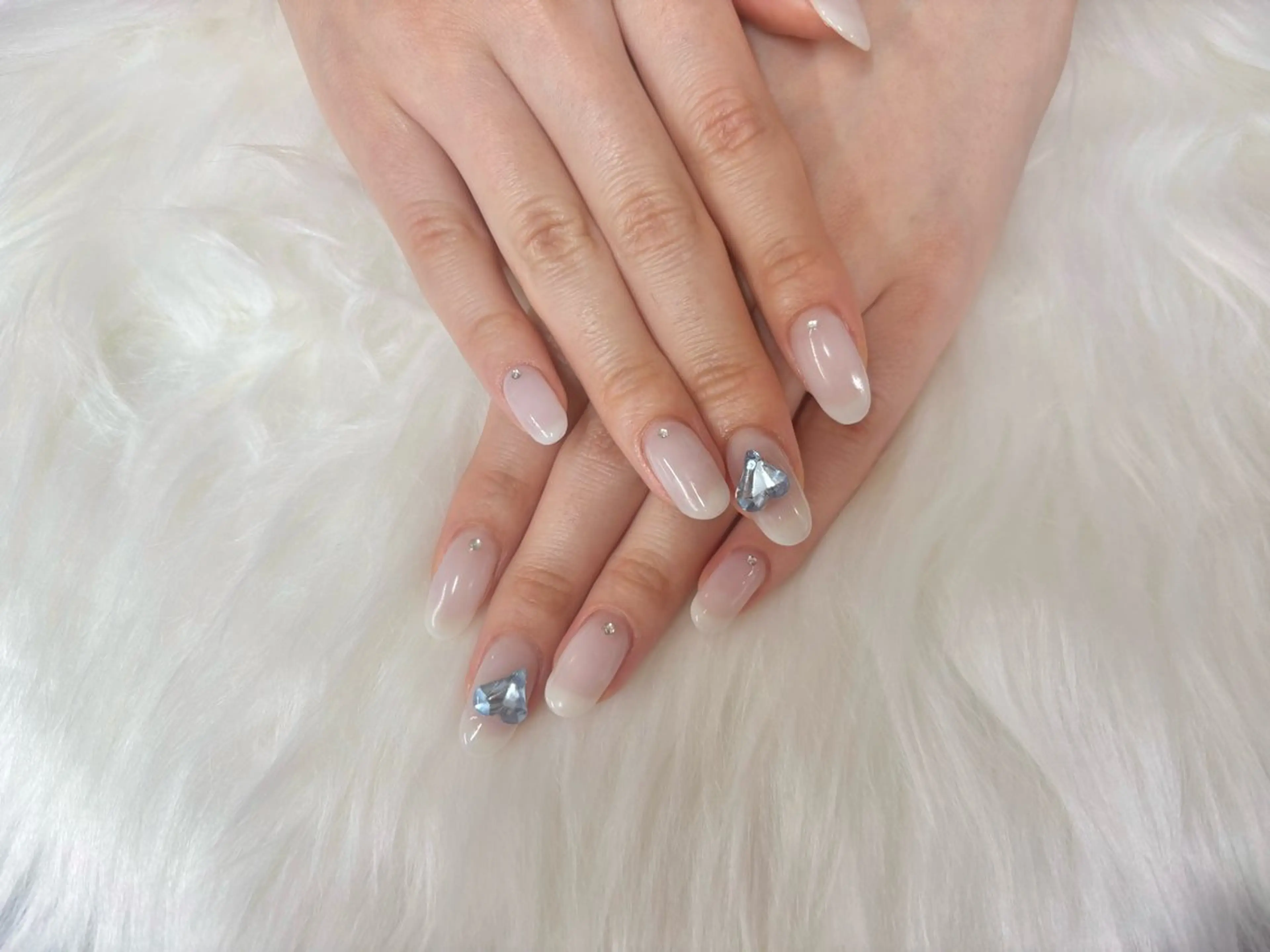 ネイル シンプルネイル ハンドネイル Sakura Hのネイルデザイン