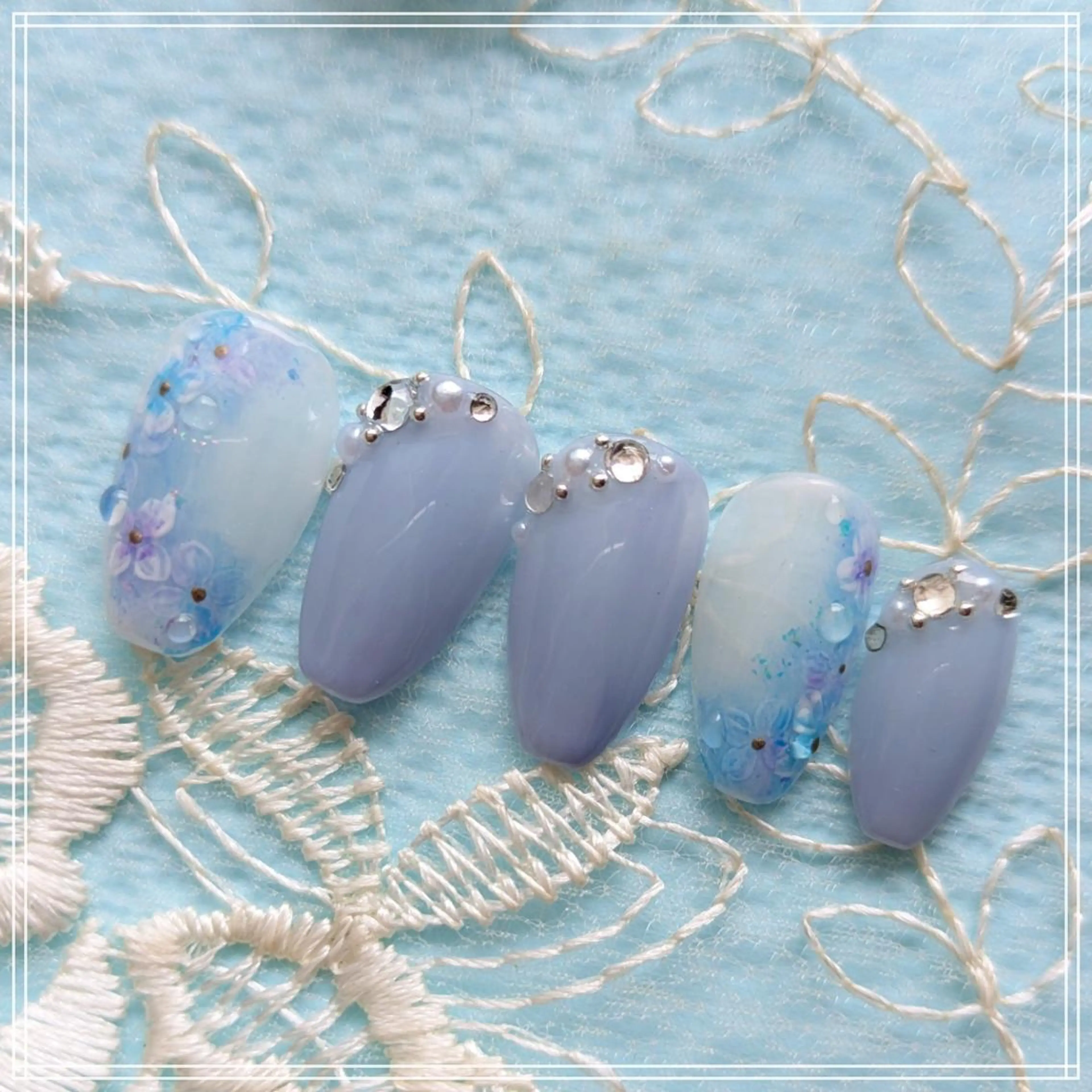 ネイル 山田 麻衣のネイルデザイン