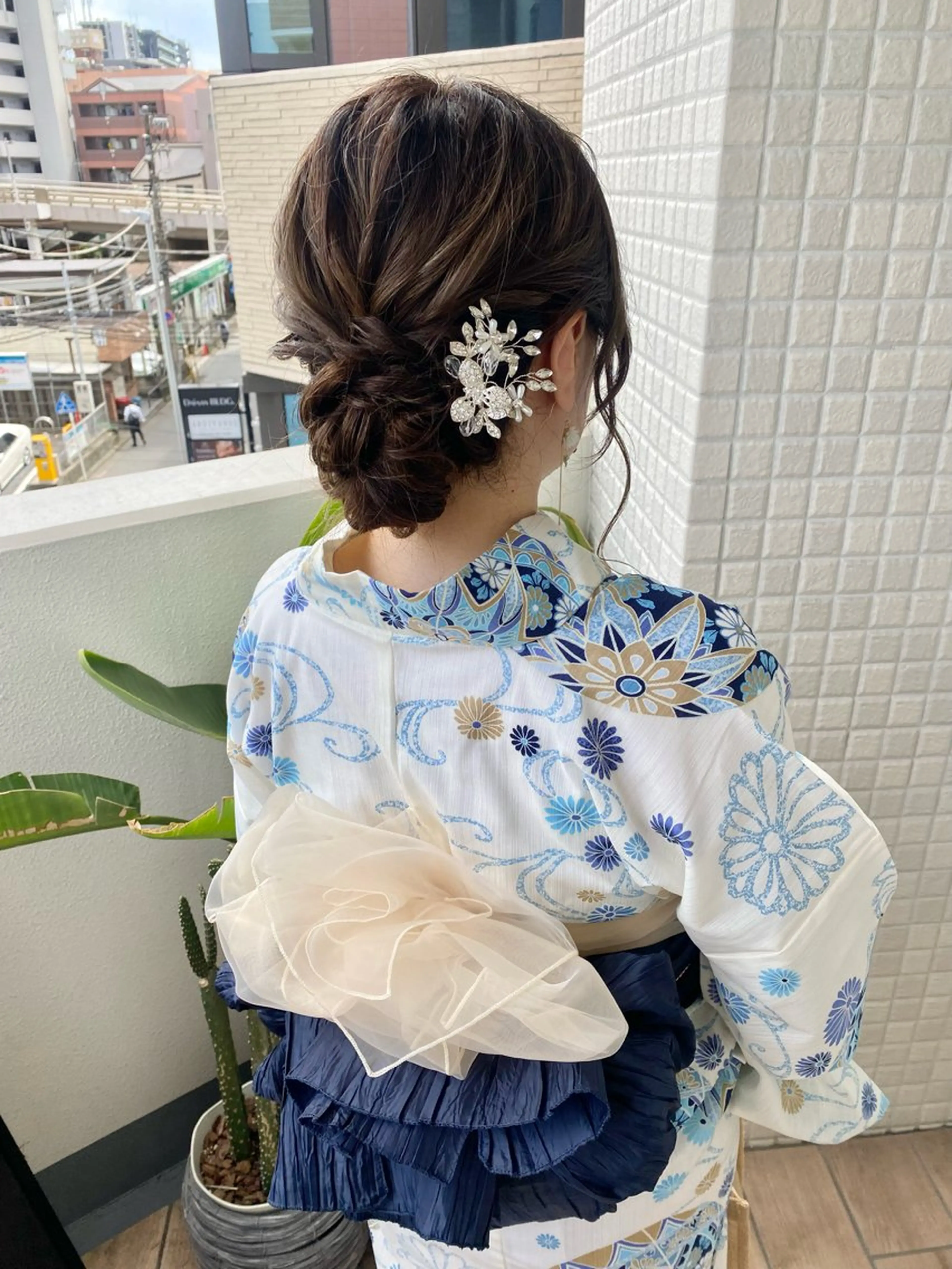 ヘアアレンジ 透けるベージュ/ 艶カラー♡のヘアスタイル