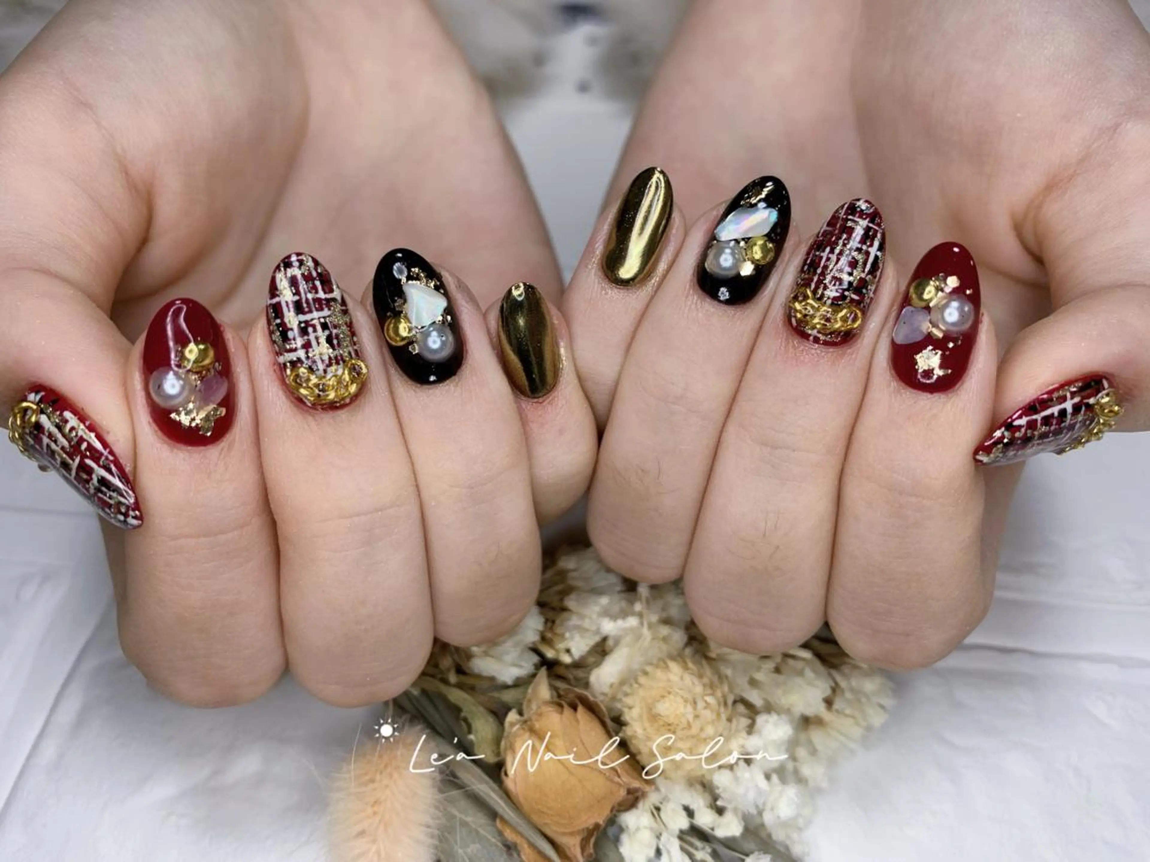 ショート カラー ネイル Le’a NailSalonのネイルデザイン