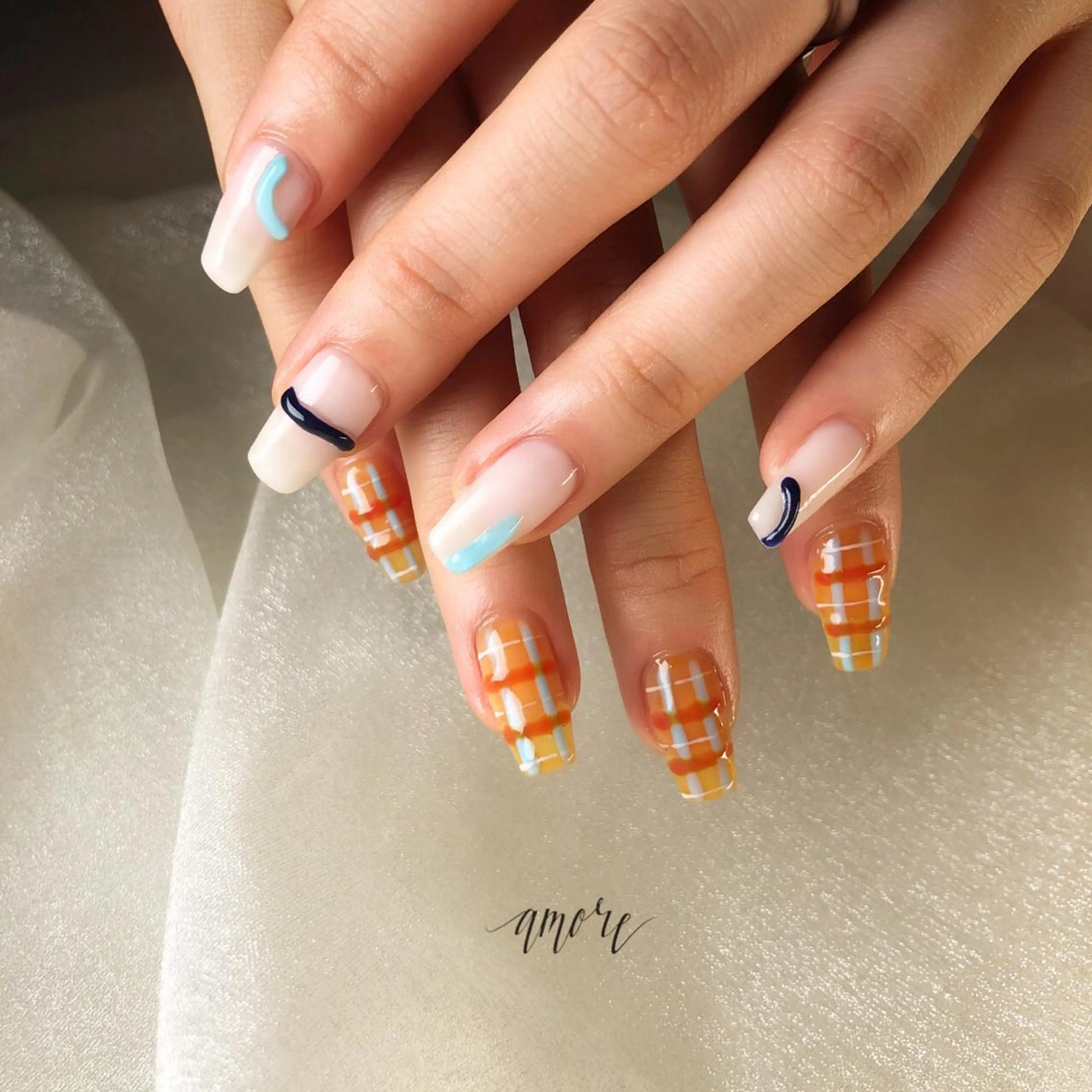 ネイル アートネイル ジェルネイル 氷ネイル・うるうるネイル マグネットネイル ミラーネイル You kyehwaのネイルデザイン