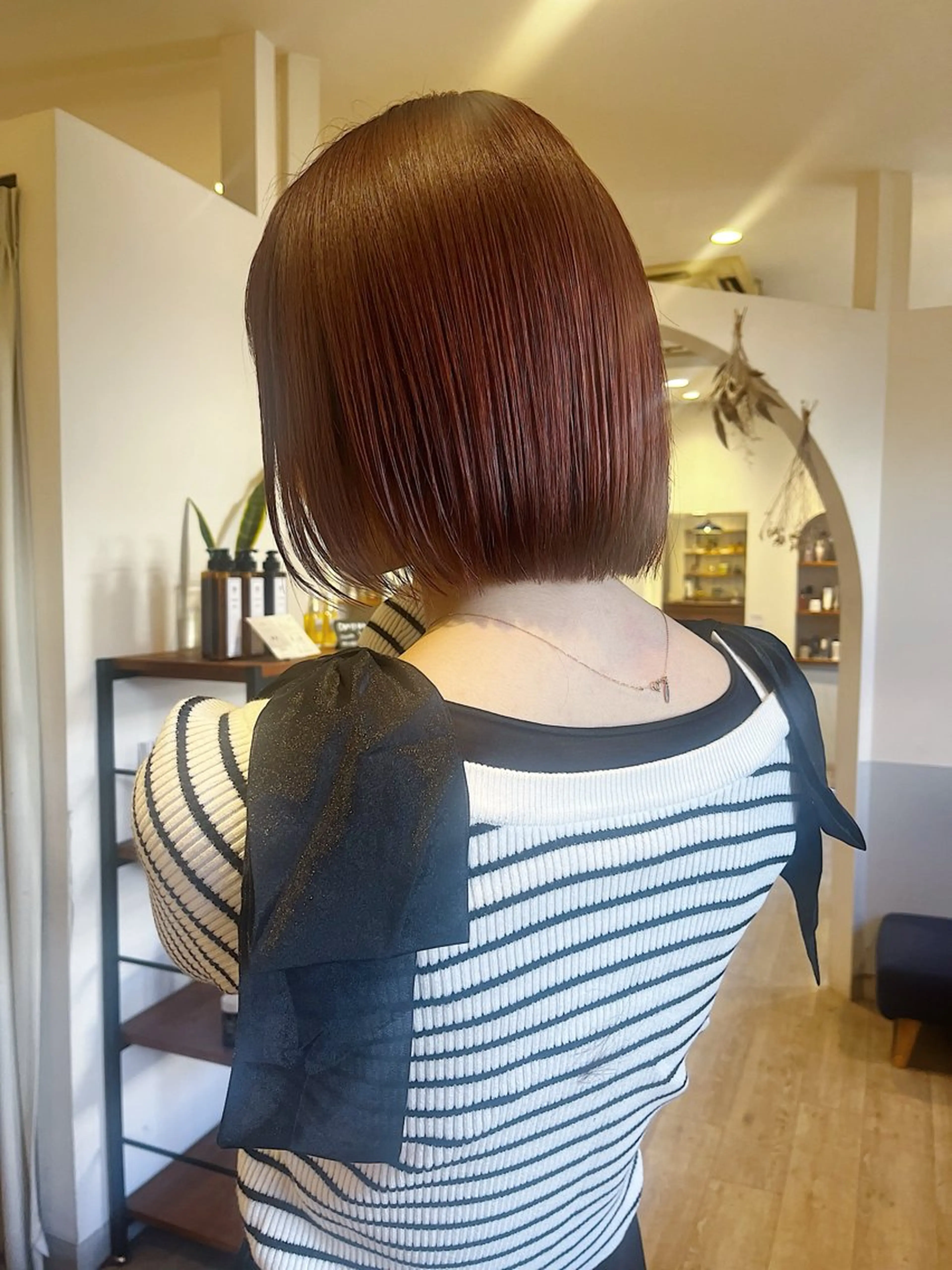 ショート ボブ カット ヘアカラー トリートメント 上品な暖色/丸みボブ Chie🪷のヘアスタイル