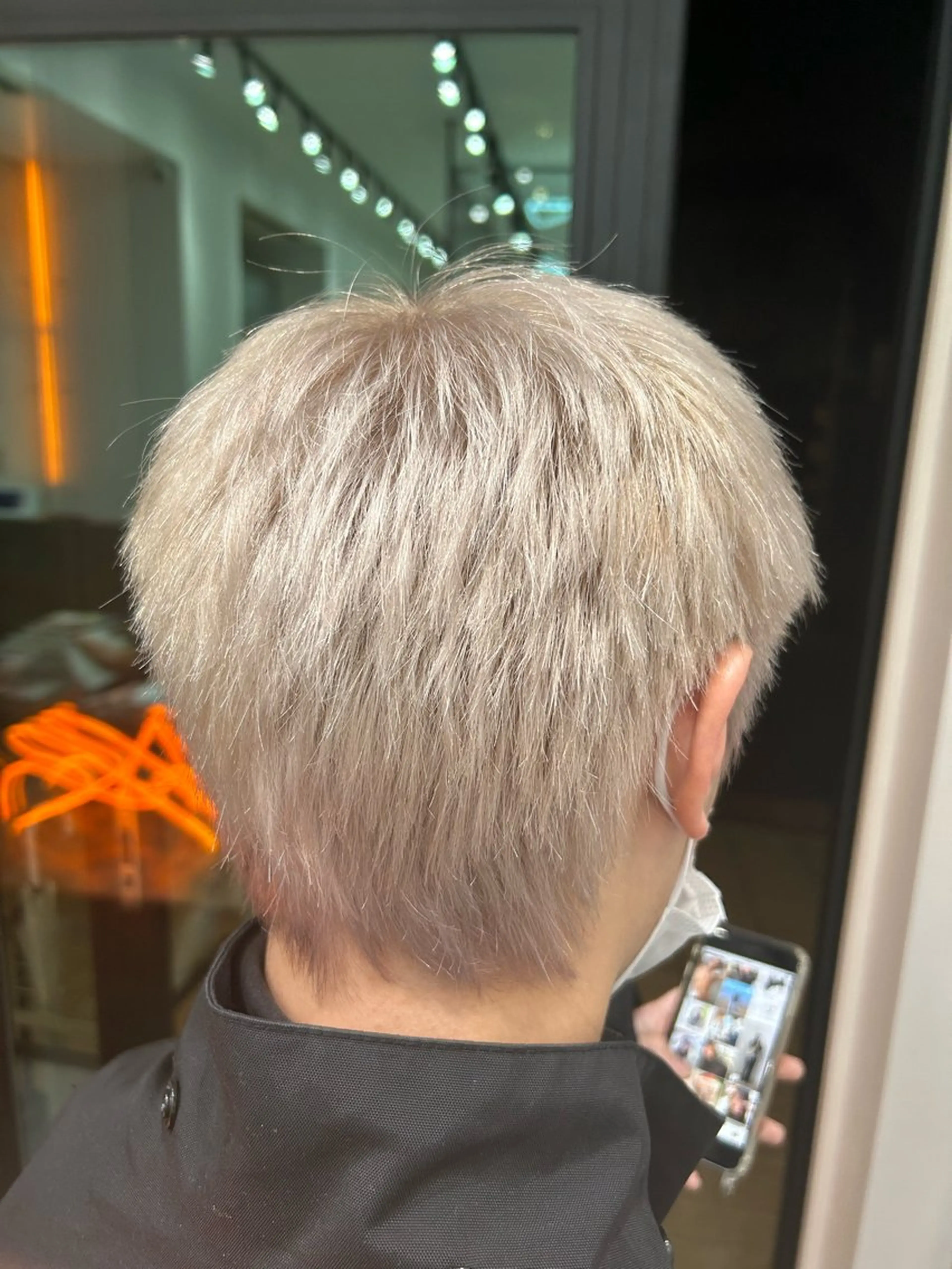 カラー メンズ fifth 安次富　泰雅のヘアスタイル