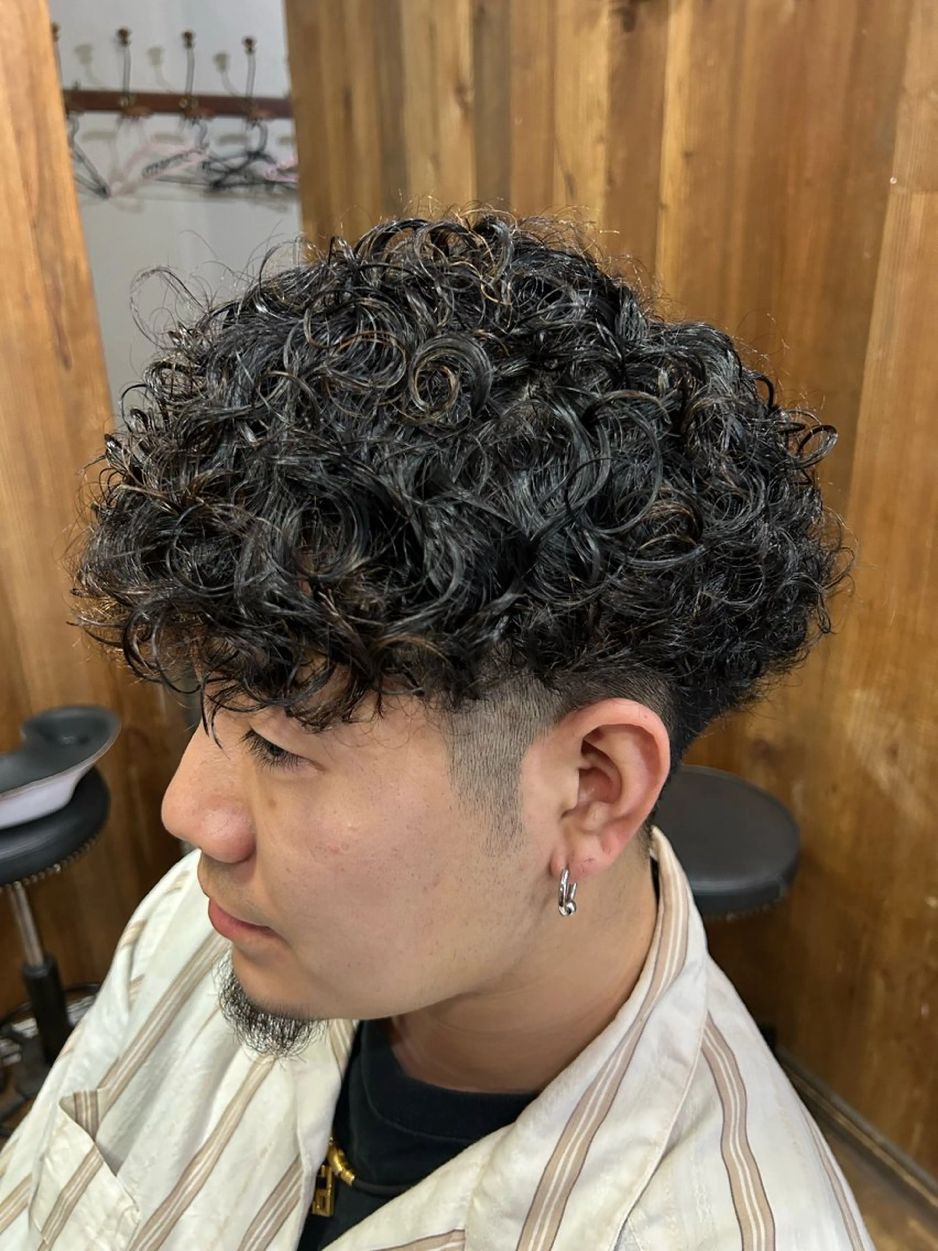 パーマ 渡辺 洸揮のヘアスタイル