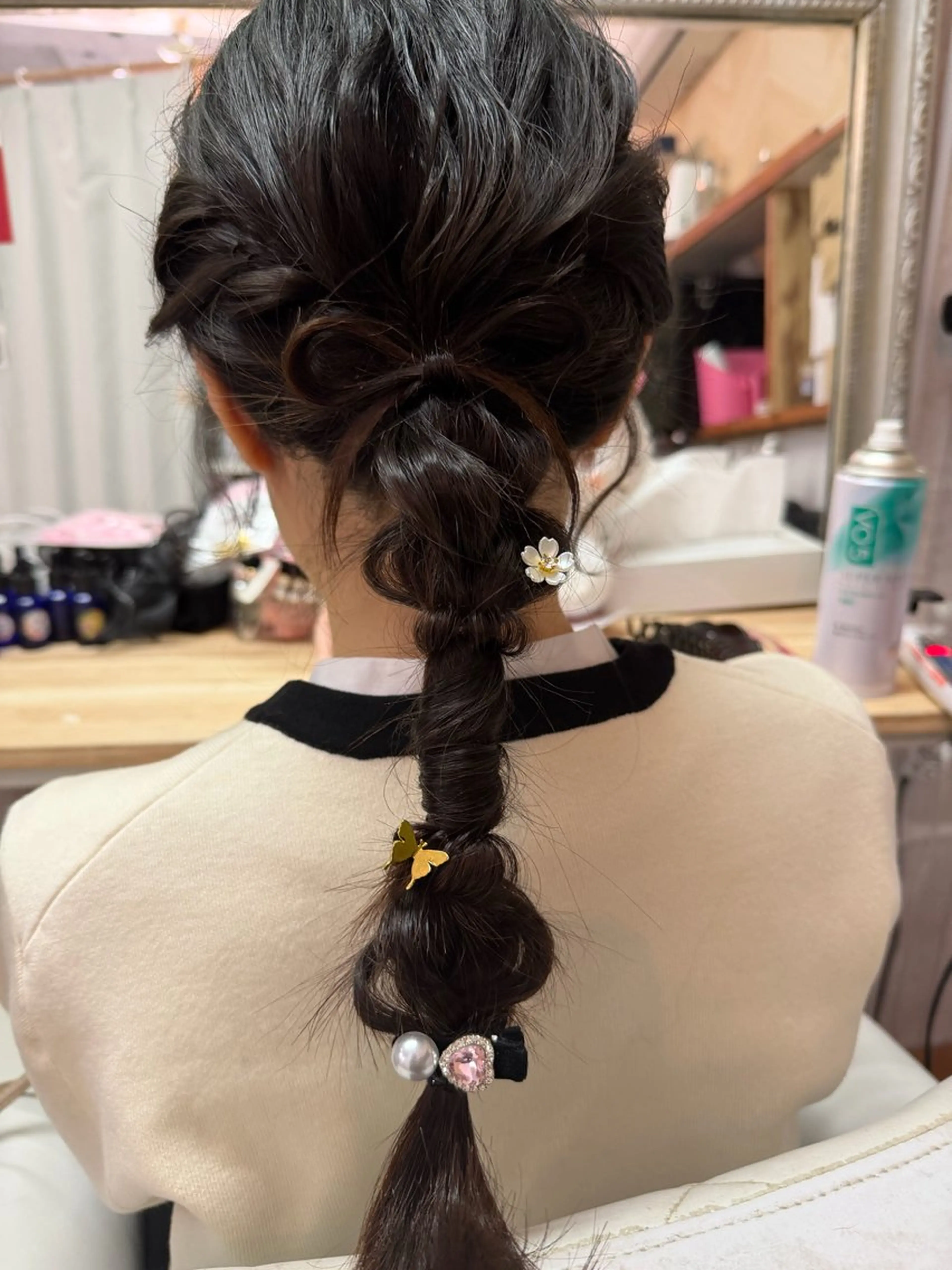 ロング ヘアセット 川本 葵のヘアスタイル