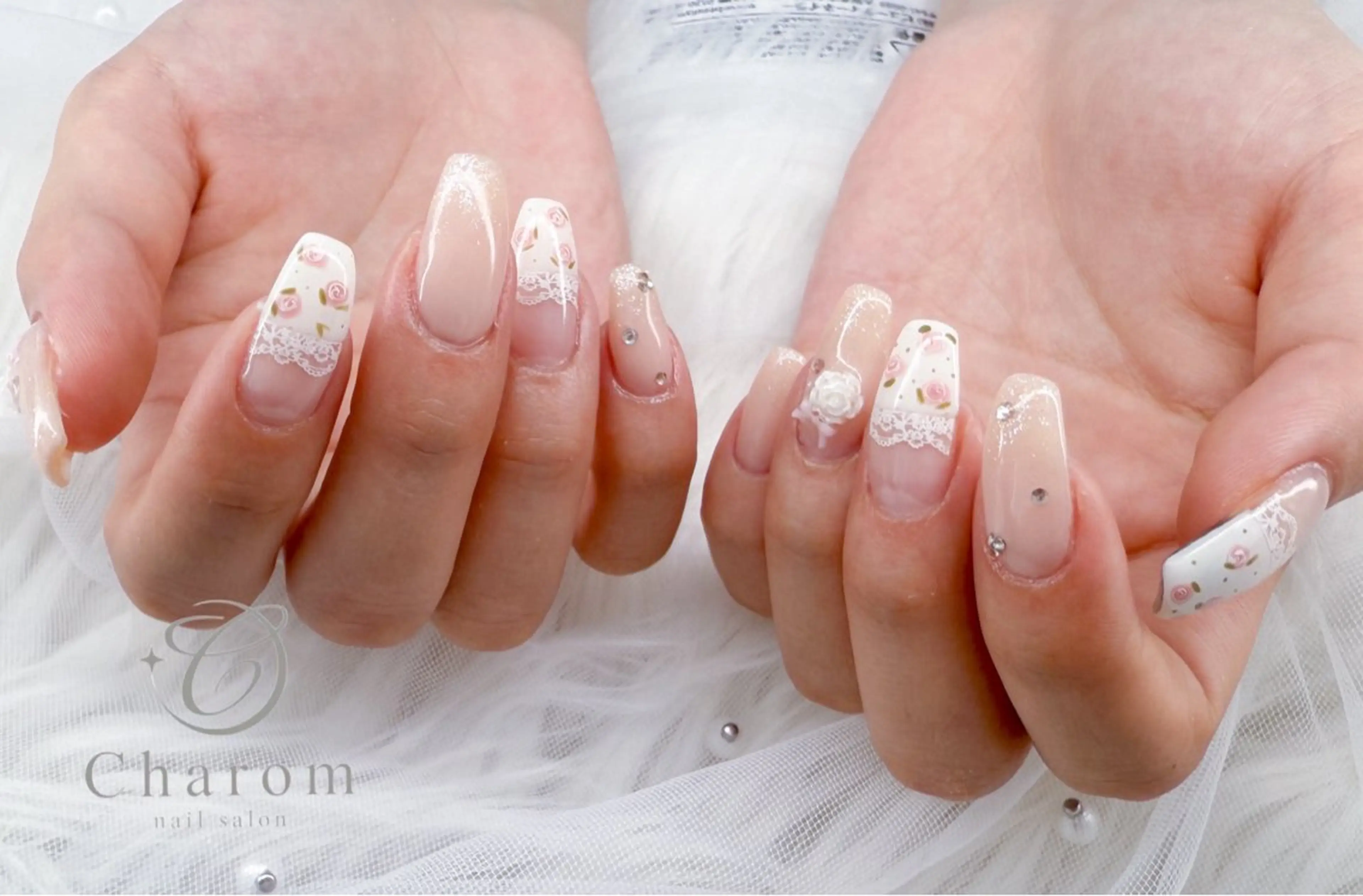 ミディアム ハンドネイル Takakura Harukaのネイルデザイン