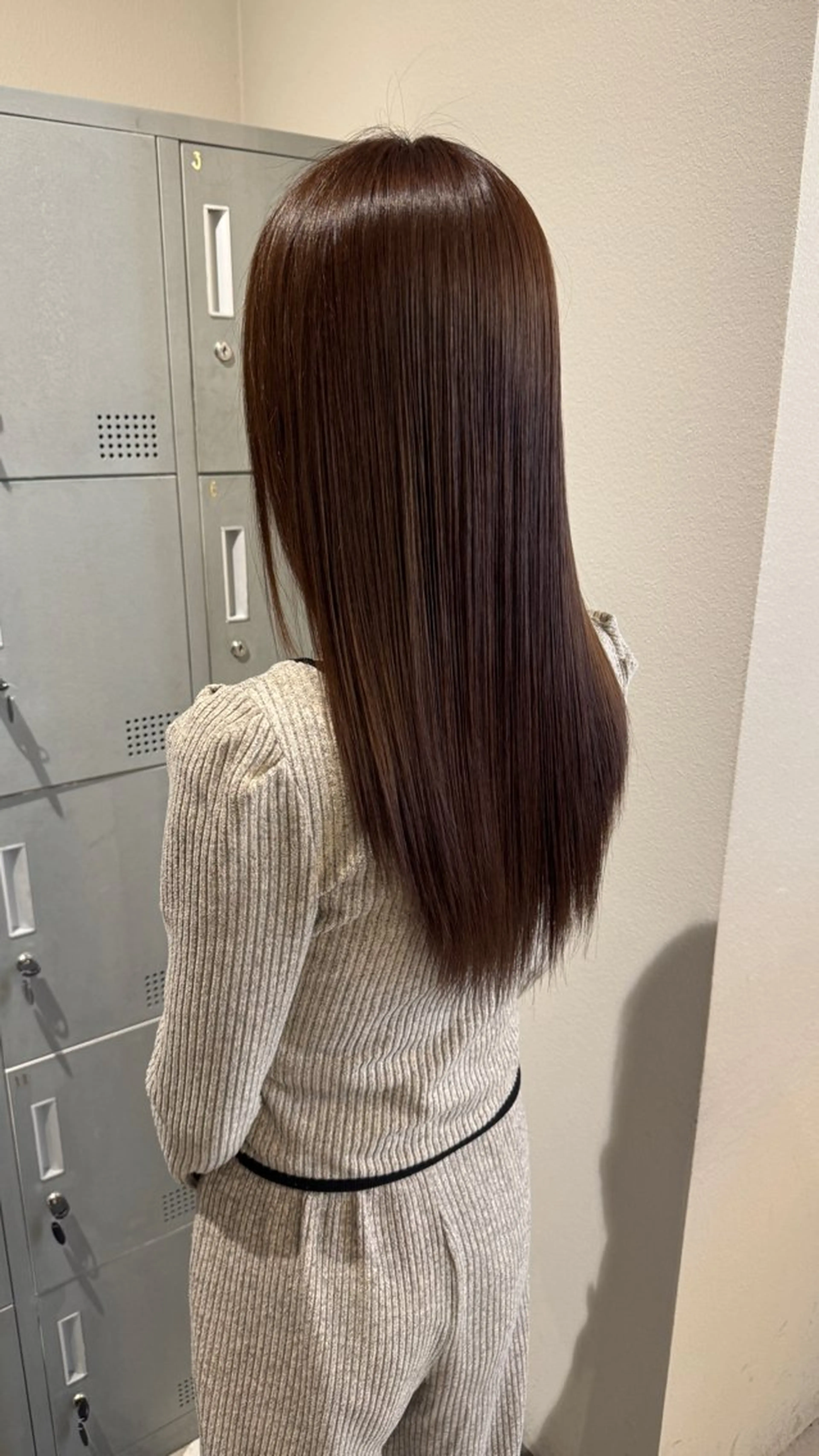 セミロング カット ヘアカラー 【天満1艶髪】潤艶/ 髪質改善🌹釣本竜哉のヘアスタイル