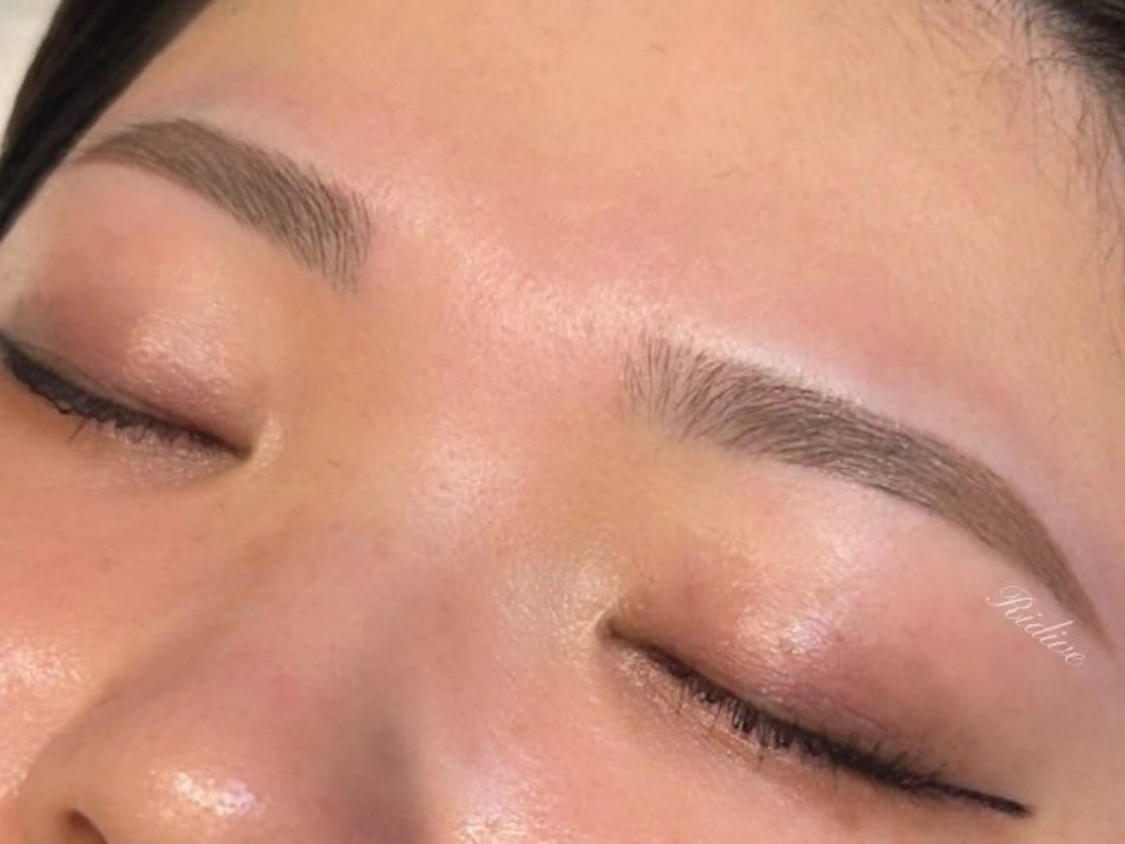 アイブロウ Ridive Haruの眉毛・アイブロウイメージ