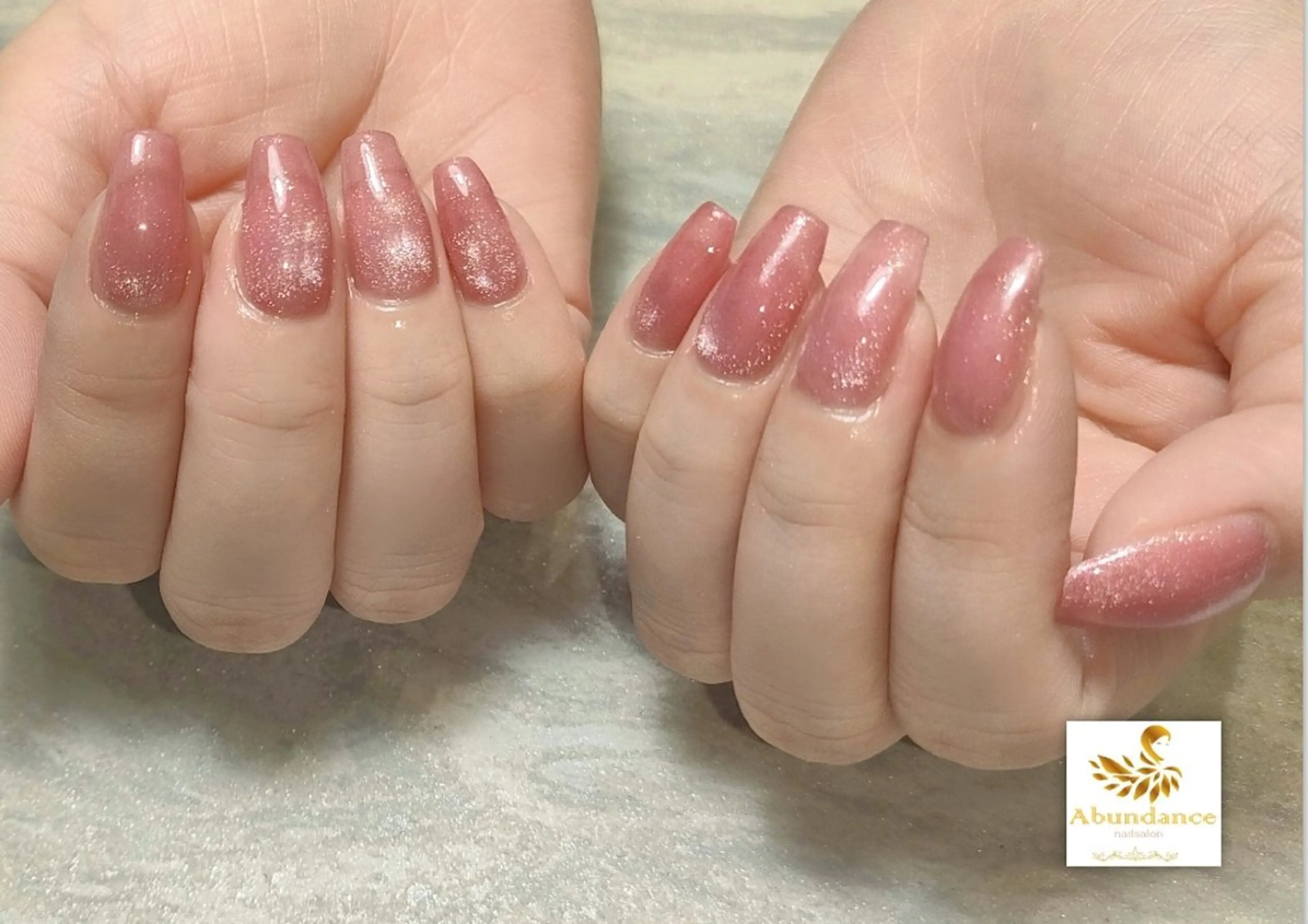 ネイル キラキラネイル マグネットネイル マグネットワンカラー ワンカラーネイル ハンドネイル 完全予約制個室サロン Abundancesのネイルデザイン