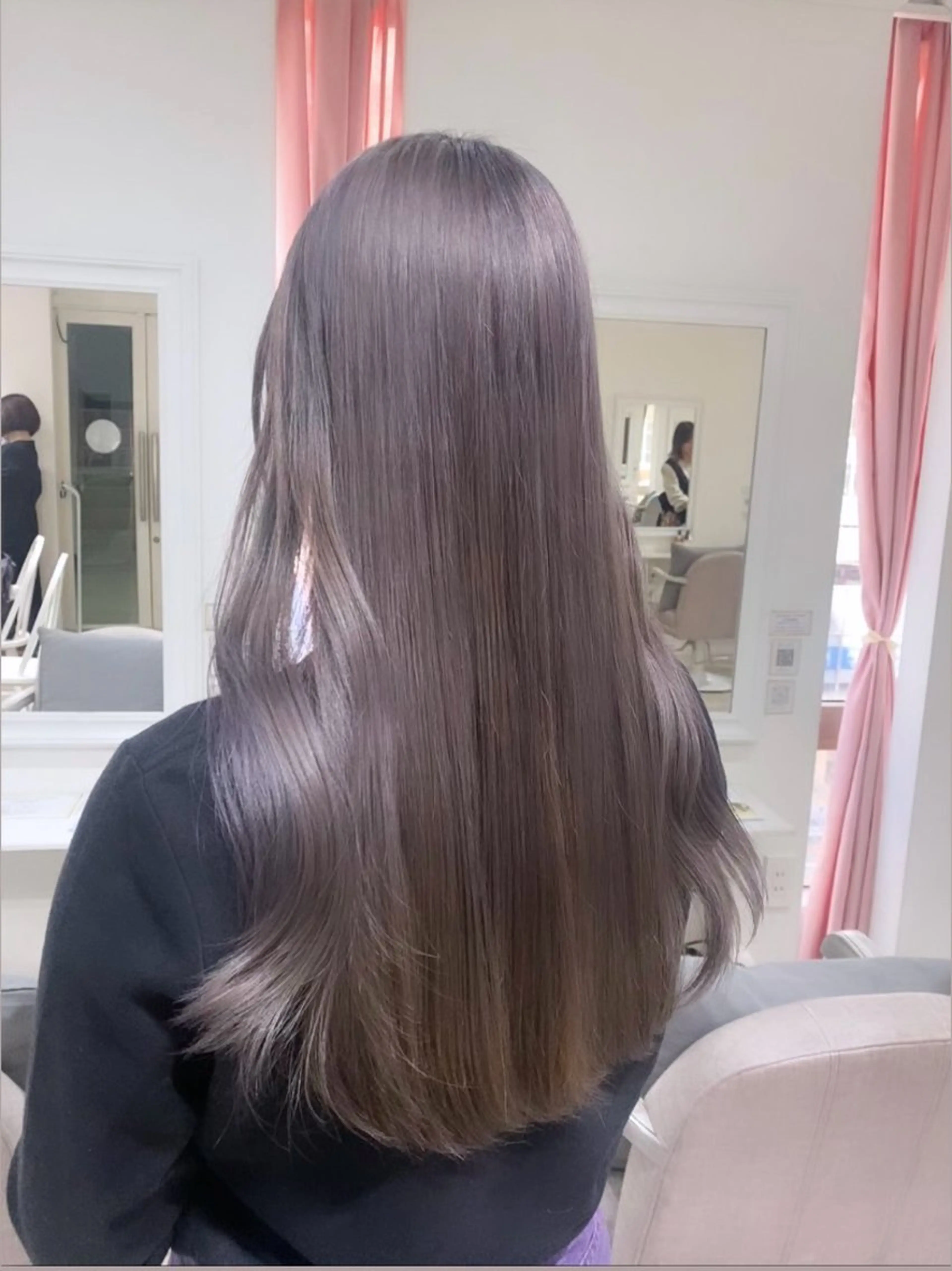 ロング カラー ブリーチ ラベンダーカラー シルバー カット ヘアカラー トリートメント 暖色カラー✨️ 門内 梨真のヘアスタイル