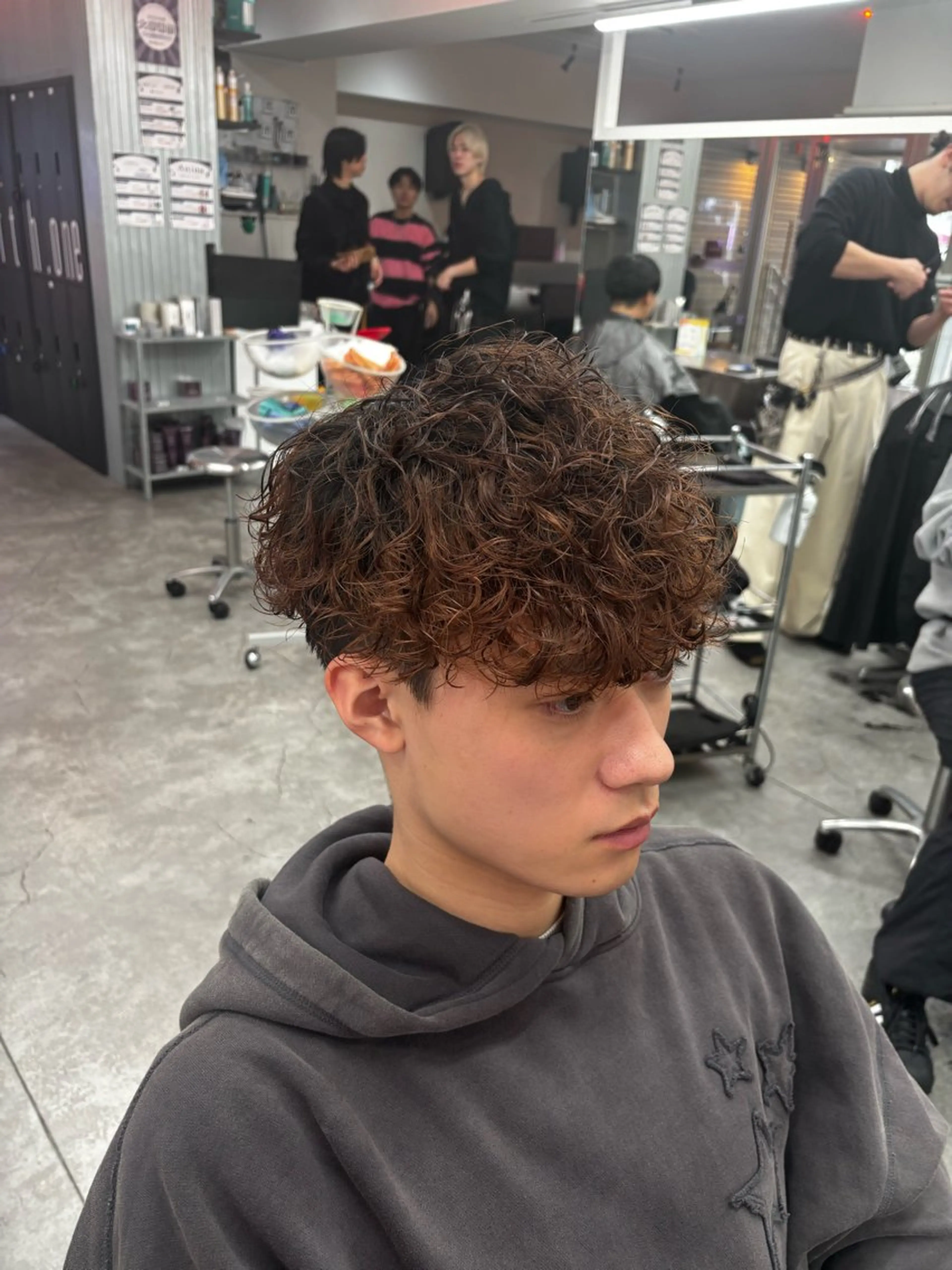 パーマ メンズ カット パーマ メンズ特化✨️ 韓国風パーマ🔥一八のヘアスタイル