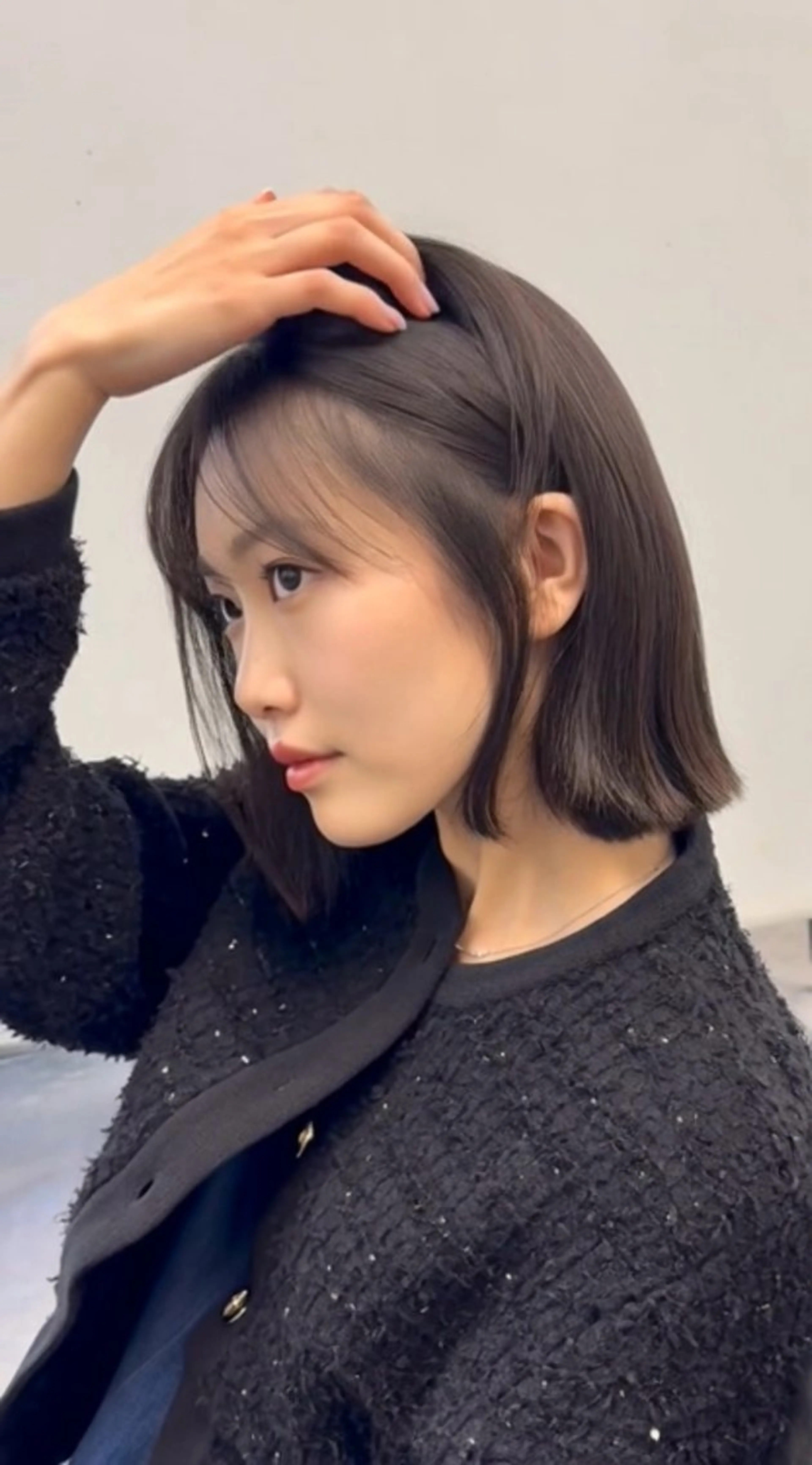 セミロング カラー ブラウンカラー 透明感カラー ラベンダーカラー ラベンダーブラウン ボブ カット ショート、癖毛直し 縮毛矯正が得意のヘアスタイル