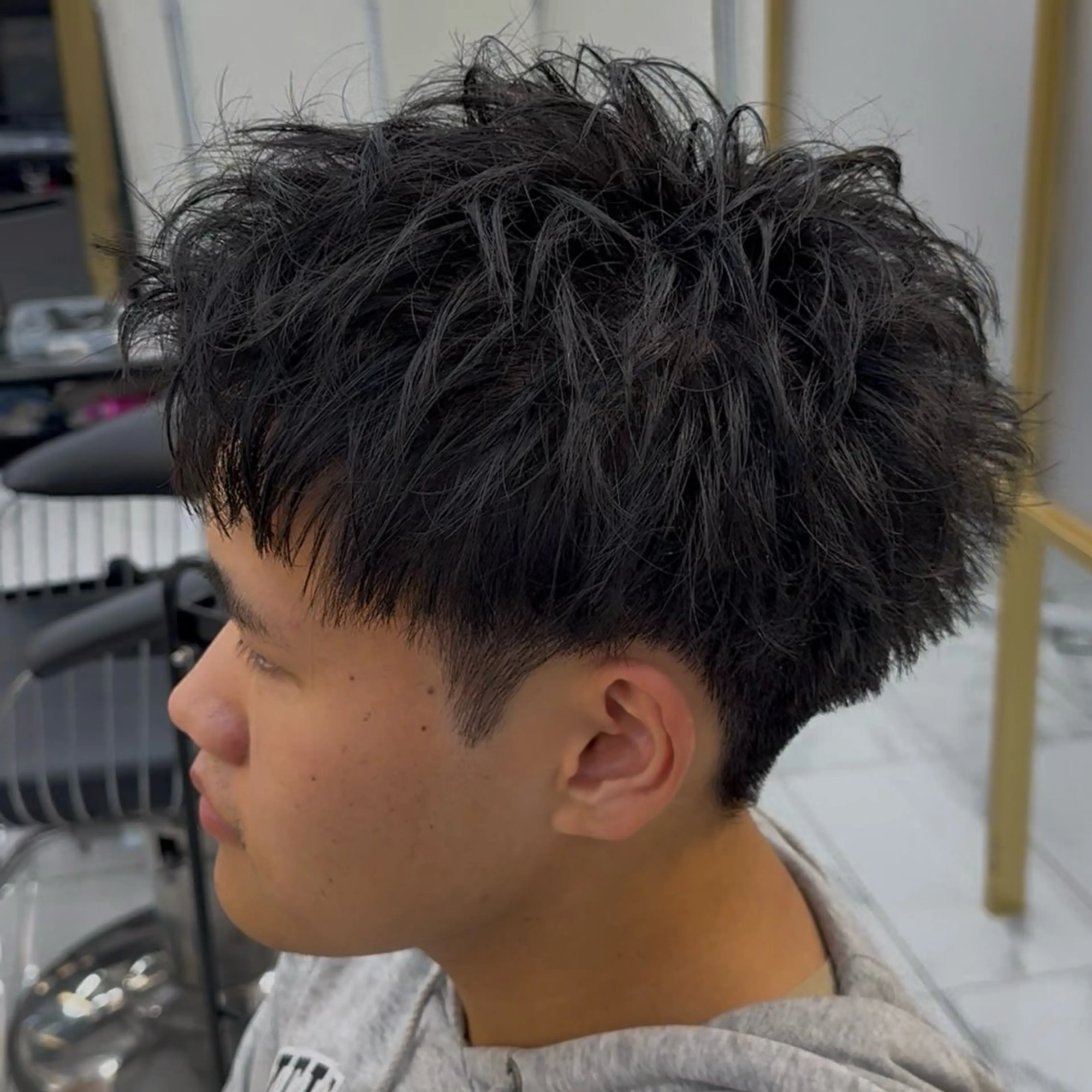 パーマ メンズ フェザーパーマ カルマパーマ メンズパーマ スペインカール スパイキーショート 渋谷メンズパーマ🌀 大人ヘア/くりのヘアスタイル