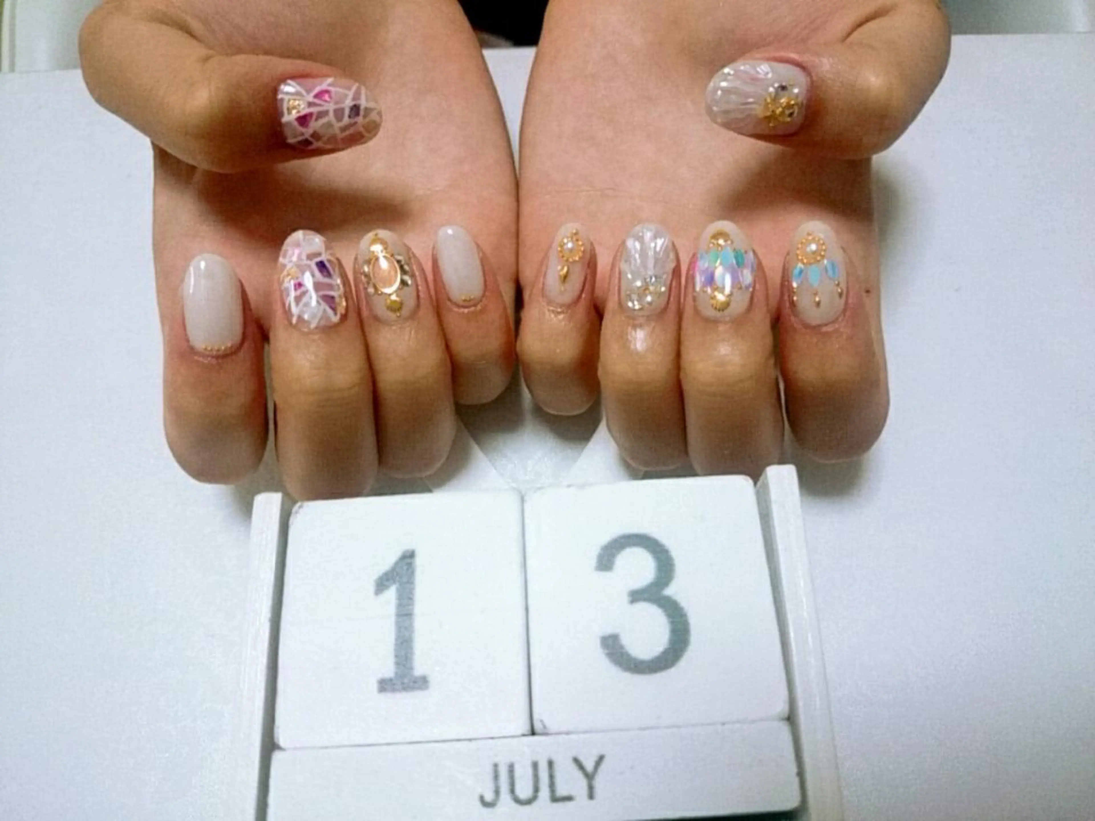 ネイル JEWEL nailのネイルデザイン