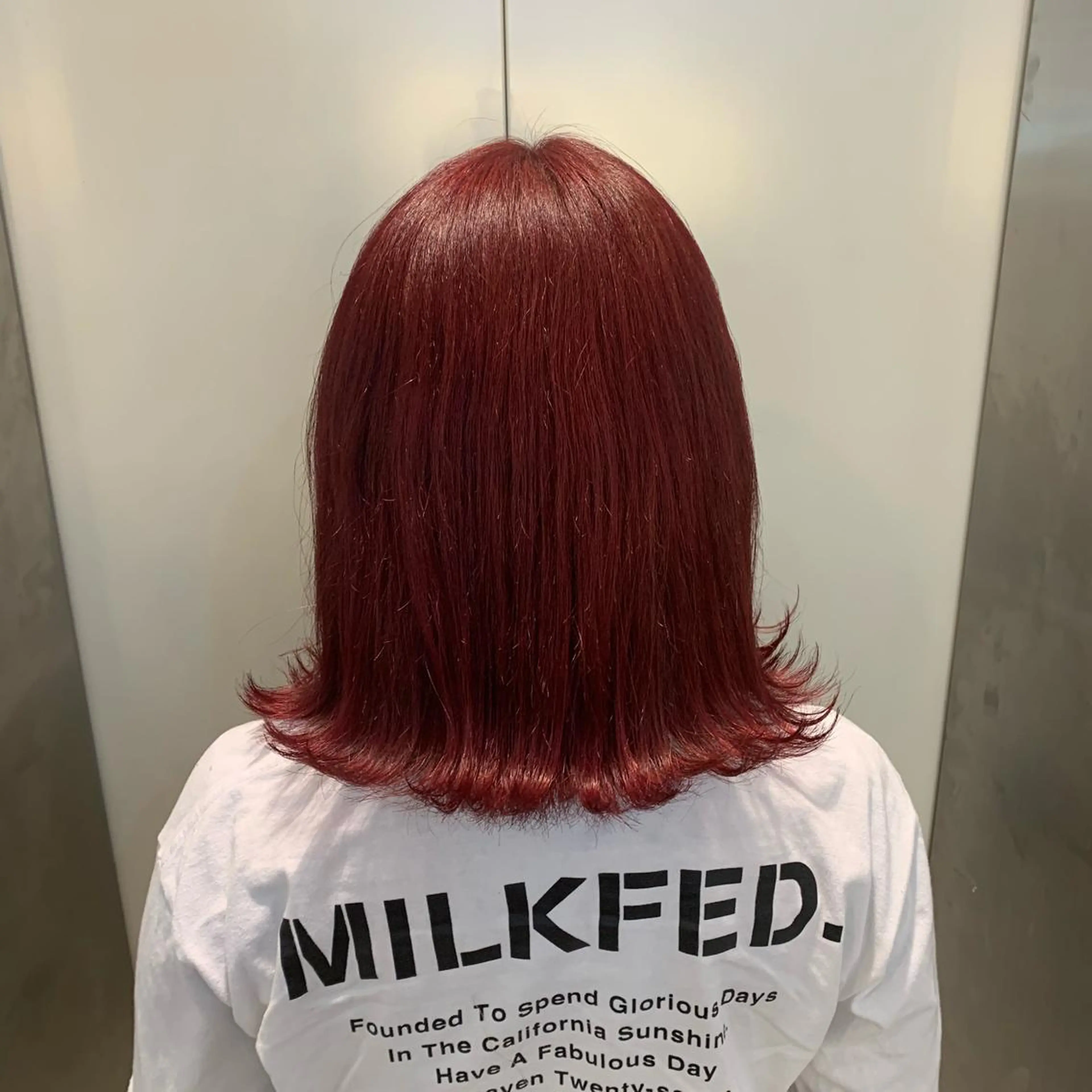 カラー ボルドーカラー ラベンダーカラー ピンクカラー 天野 利咲のヘアスタイル