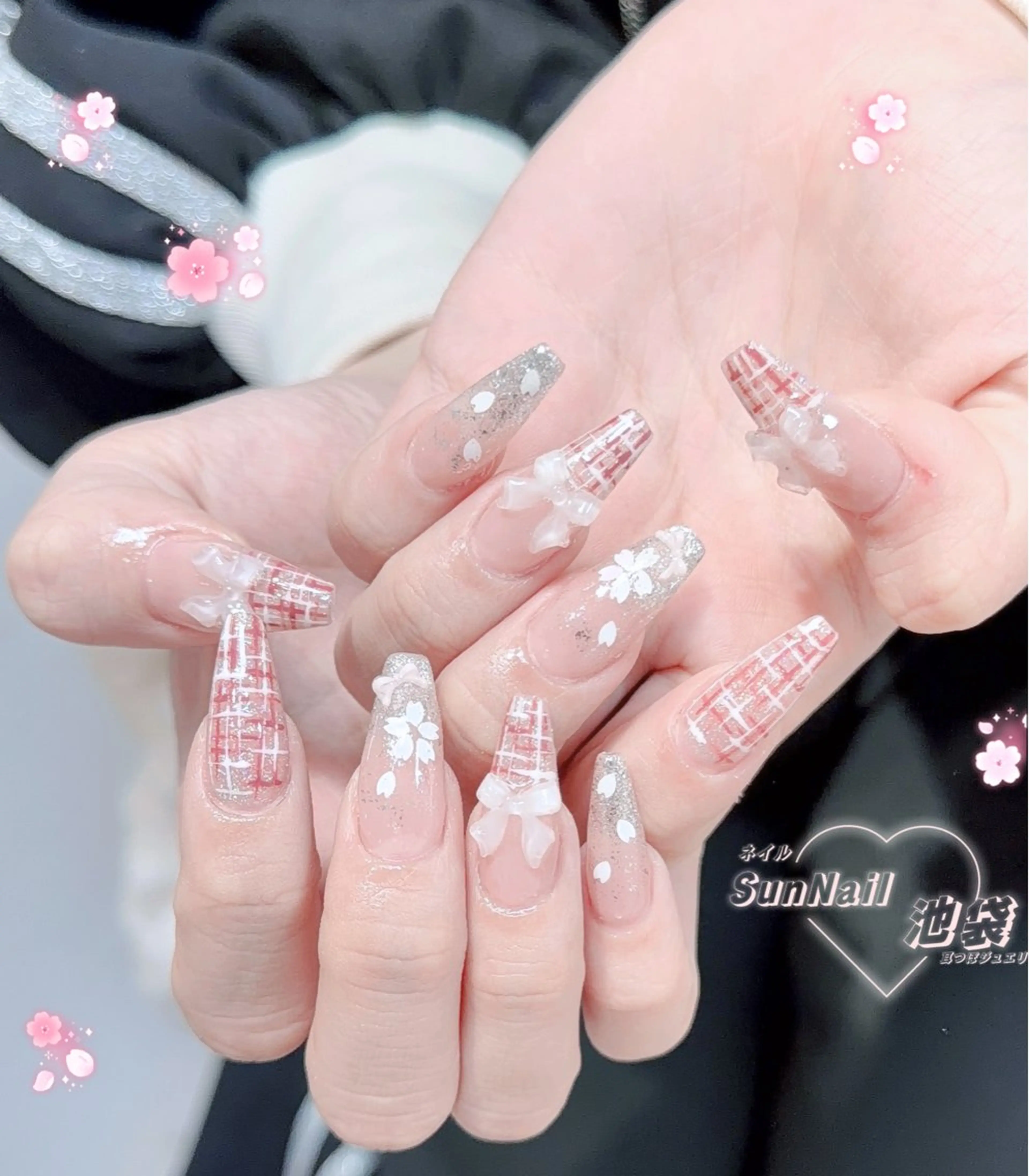 ネイル ジェルネイル 韓国ネイル マグネットネイル ミラーネイル パラジェル ハンドネイル ハンドケア Sun Nail 池袋のエステ・リラクイメージ