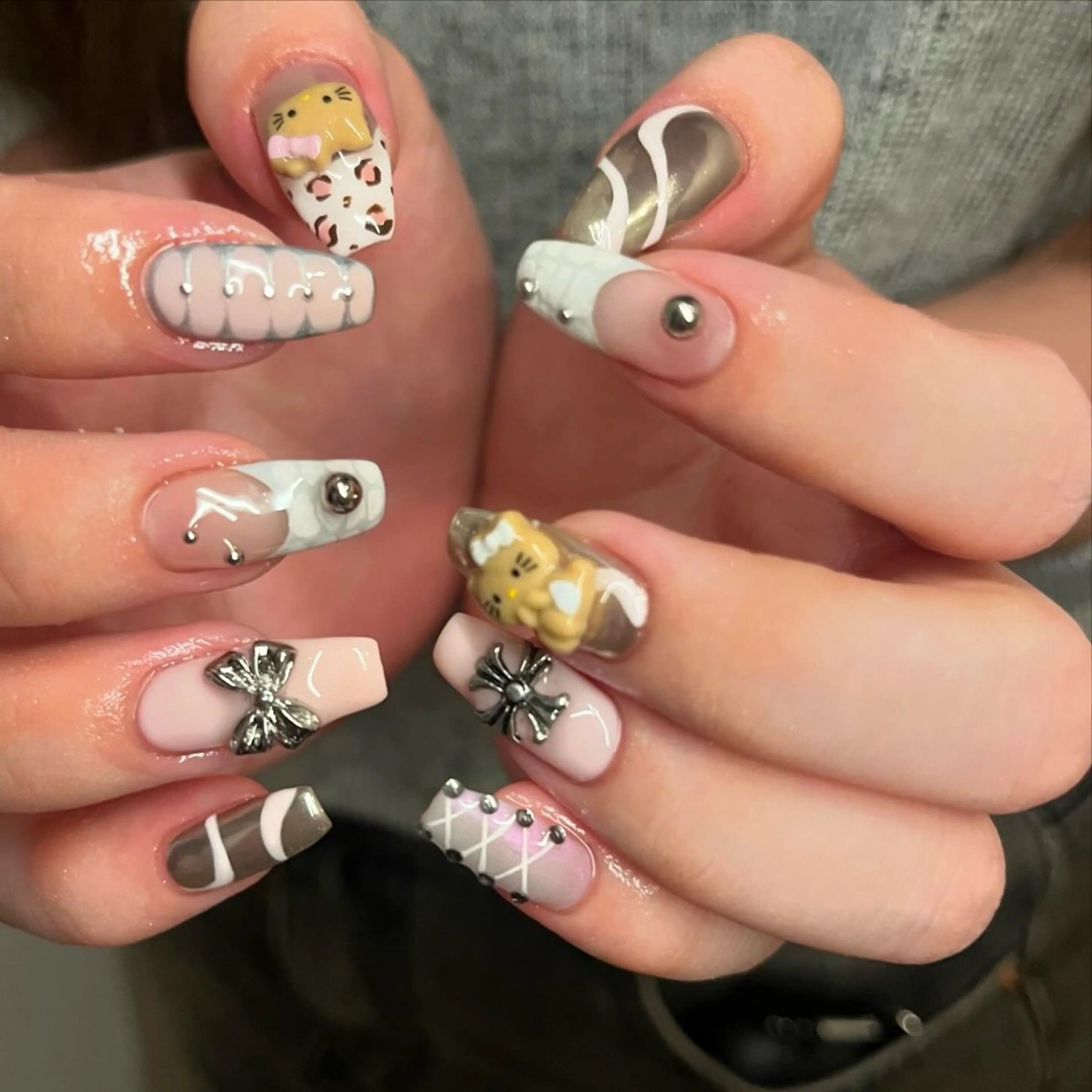 ネイル ハンドネイル hii nailのネイルデザイン