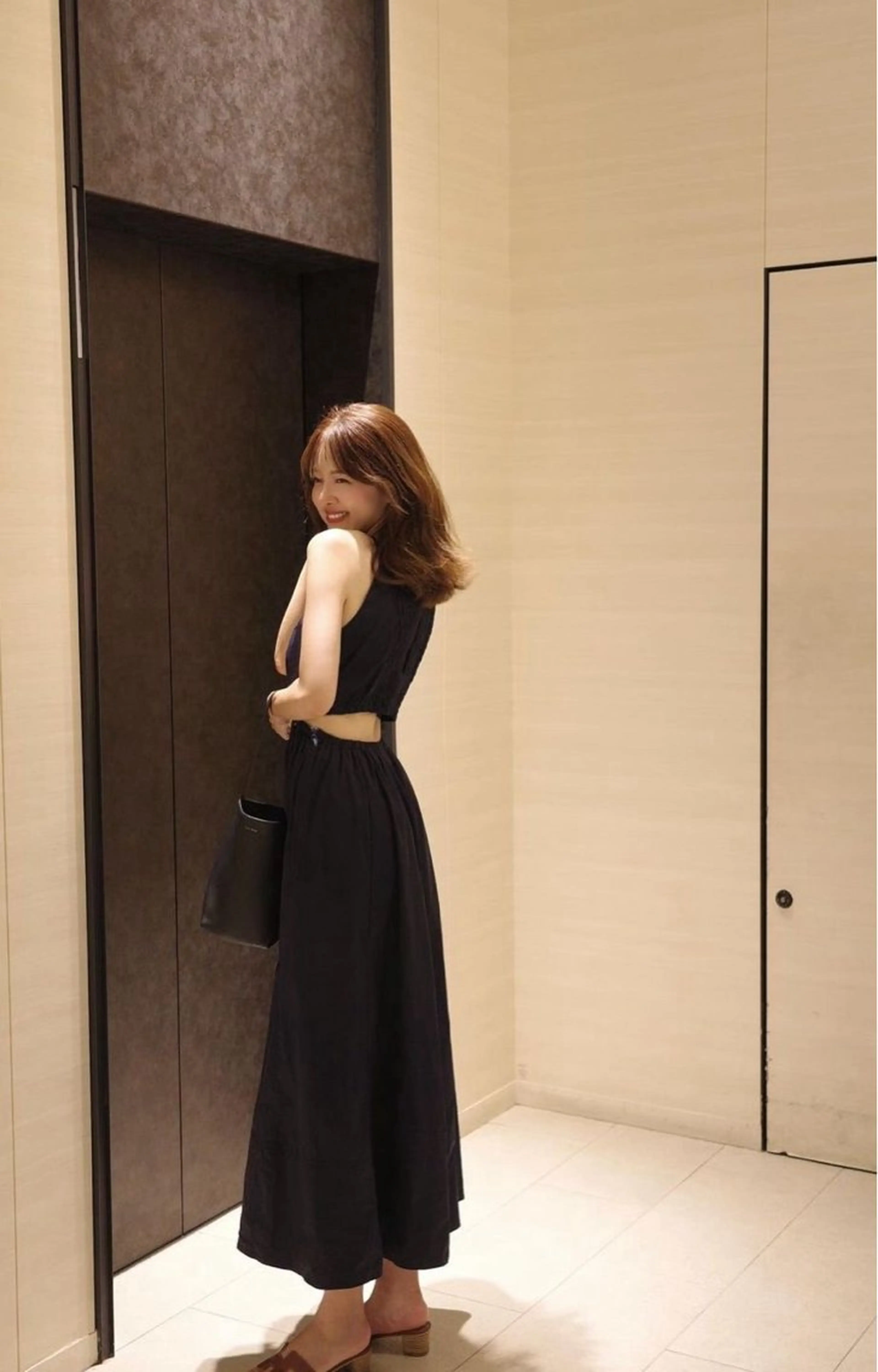 ロング カラー カット ヘアカラー トリートメント 莉乃/縮毛矯正/髪質 改善/艶カラーのヘアスタイル